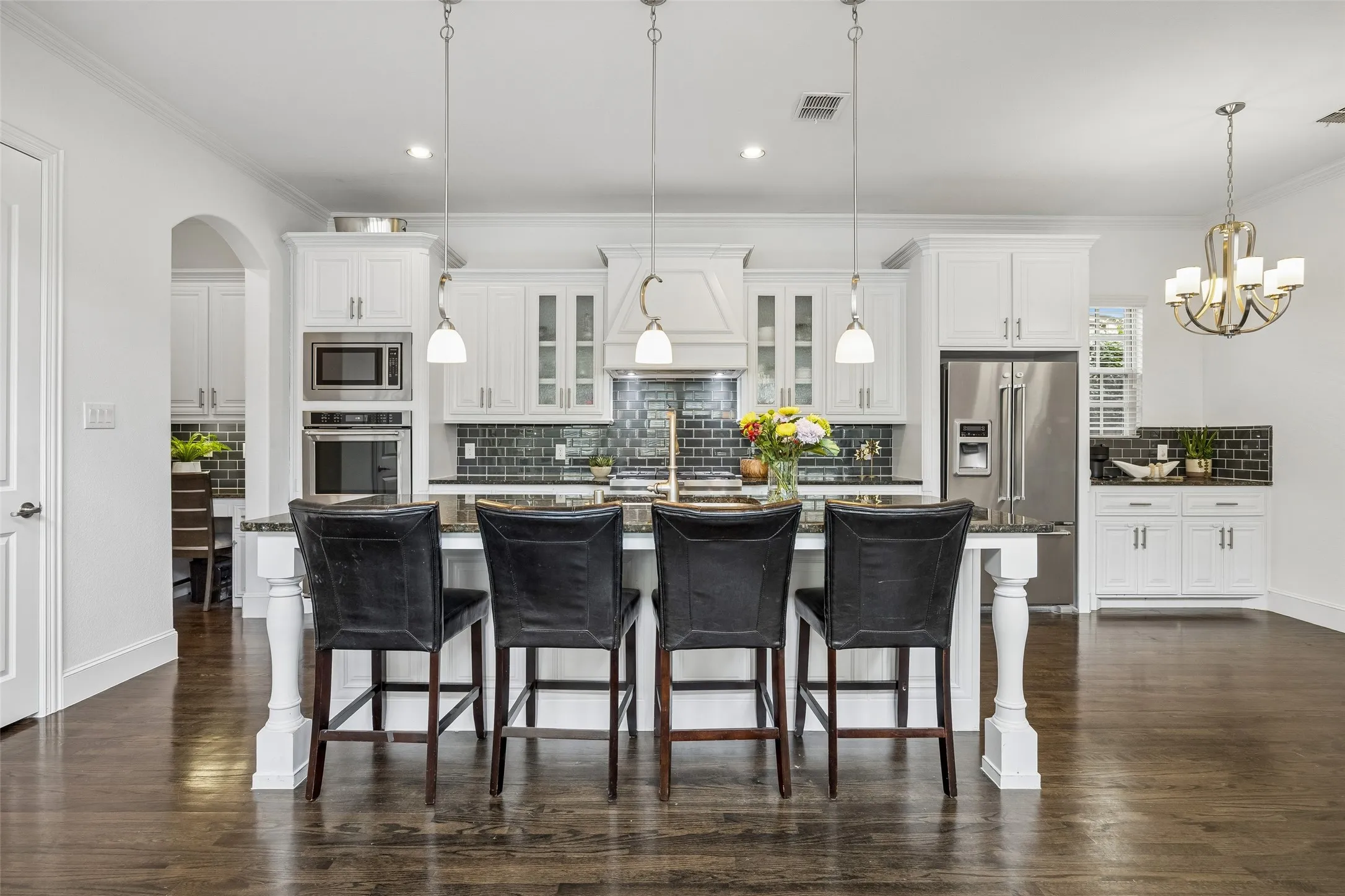 Single Family Residence For Sale in Dallas County , 1022 Shadyside Lane, Dallas, Texas 75223, 3 Bedroom, 4 Bathroom, 2 Garage spaces, 3,147 Sqft, built in 2016, mls#21322185, Real Estate Agent in Dallas, Homes For Sale in Dallas county, Homes For Sale in Dallas, Realtor in Dallas Texas, Real Estate Brokerage Independent Realty Texas, Luminita Cordes Realtor