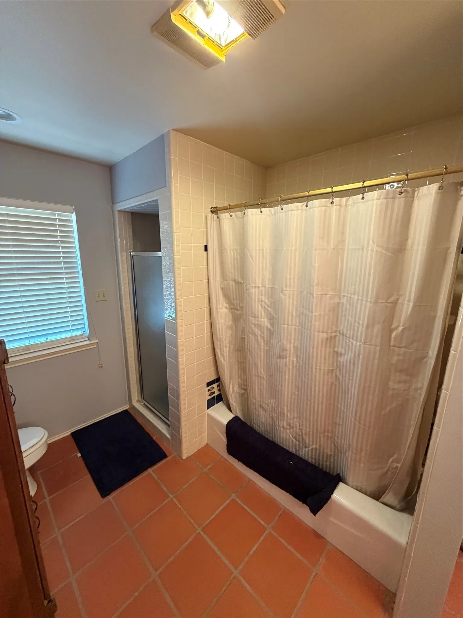 Bunkhouse Bath 3
