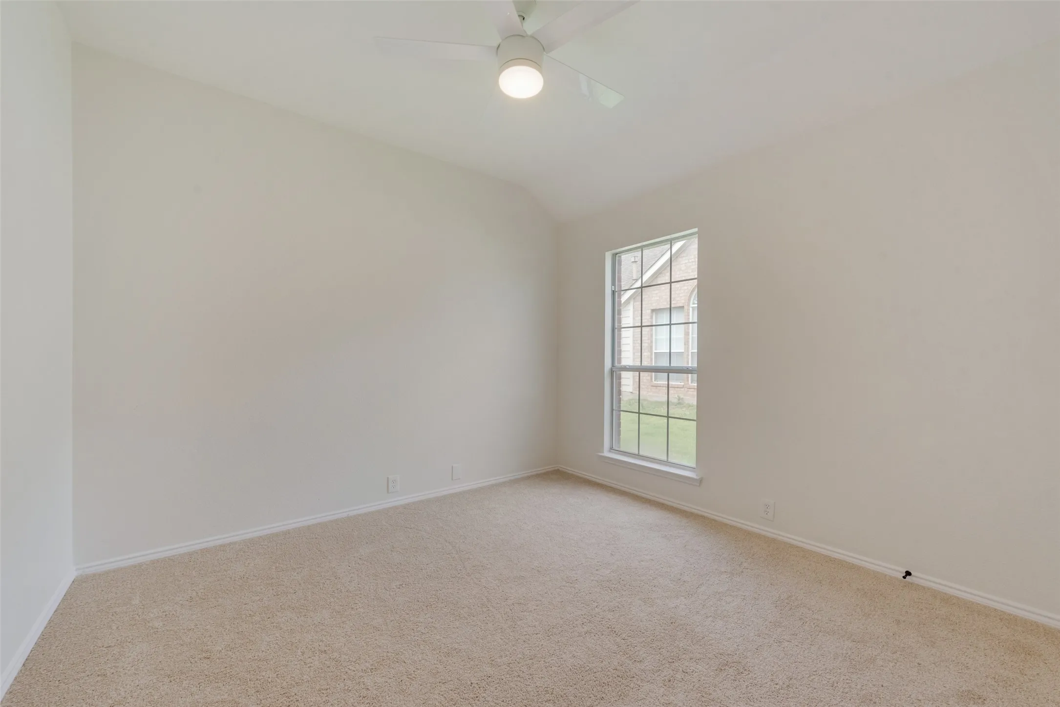 Single Family Residence For Rent in Collin County , 7307 Cresson Drive, Frisco, Texas 75035, 4 Bedroom, 2 Bathroom, 2 Garage spaces, 2,070 Sqft, built in 1998, mls#21324956, Real Estate Agent in Frisco, Homes For Rent in Collin county, Homes For Rent in Frisco, Realtor in Frisco Texas, Real Estate Brokerage Independent Realty Texas, Luminita Cordes Realtor