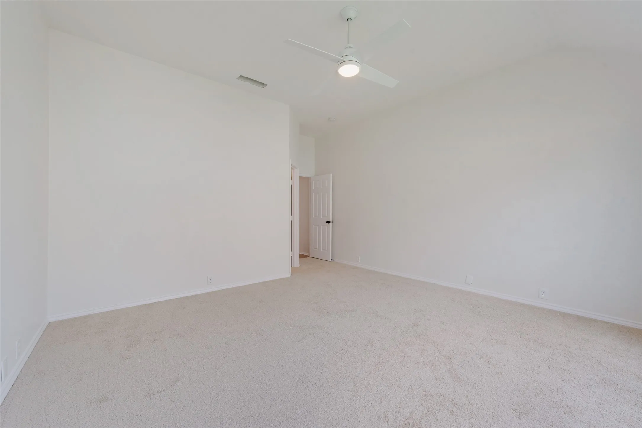 Single Family Residence For Rent in Collin County , 7307 Cresson Drive, Frisco, Texas 75035, 4 Bedroom, 2 Bathroom, 2 Garage spaces, 2,070 Sqft, built in 1998, mls#21324956, Real Estate Agent in Frisco, Homes For Rent in Collin county, Homes For Rent in Frisco, Realtor in Frisco Texas, Real Estate Brokerage Independent Realty Texas, Luminita Cordes Realtor