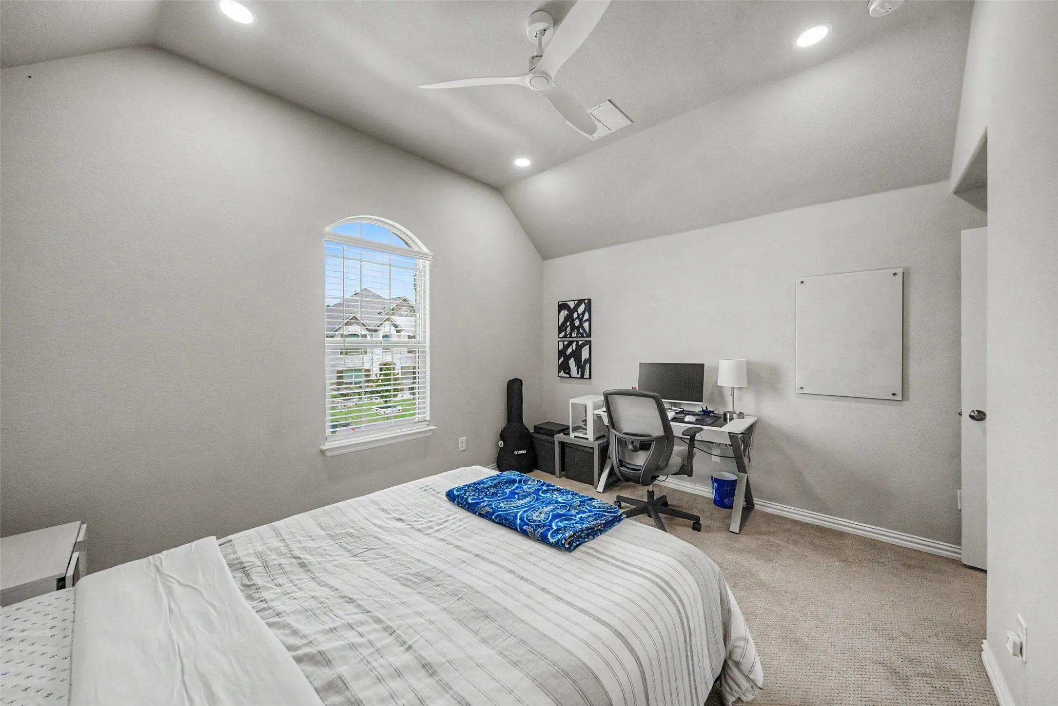 Single Family Residence For Sale in Denton County , 5200 Bradford Green Trail, Flower Mound, Texas 75028, 5 Bedroom, 5 Bathroom, 2 Garage spaces, 3,721 Sqft, built in 2021, mls#21322499, Real Estate Agent in Flower Mound, Homes For Sale in Denton county, Homes For Sale in Flower Mound, Realtor in Flower Mound Texas, Real Estate Brokerage Independent Realty Texas, Luminita Cordes Realtor