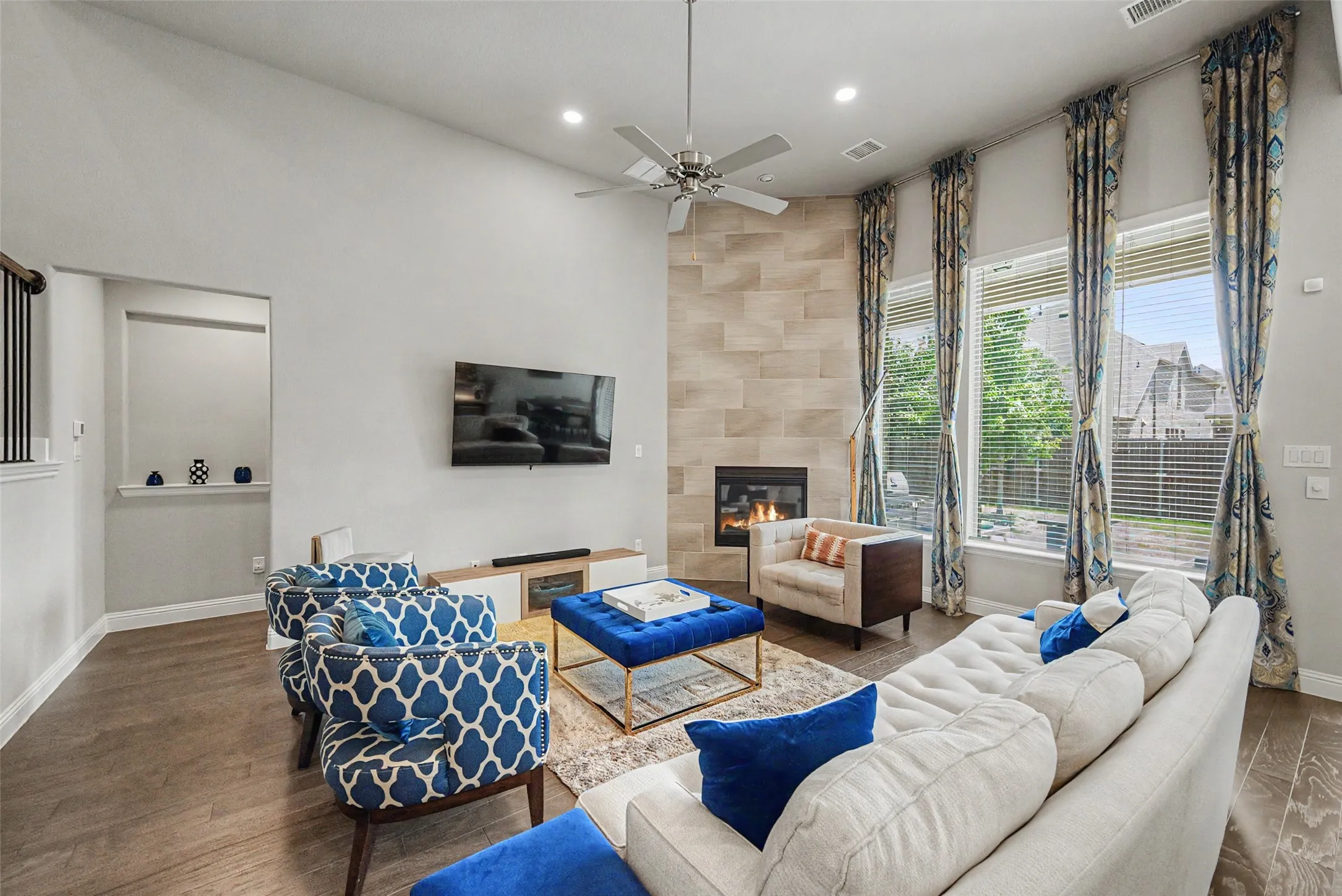 Single Family Residence For Sale in Denton County , 5200 Bradford Green Trail, Flower Mound, Texas 75028, 5 Bedroom, 5 Bathroom, 2 Garage spaces, 3,721 Sqft, built in 2021, mls#21322499, Real Estate Agent in Flower Mound, Homes For Sale in Denton county, Homes For Sale in Flower Mound, Realtor in Flower Mound Texas, Real Estate Brokerage Independent Realty Texas, Luminita Cordes Realtor