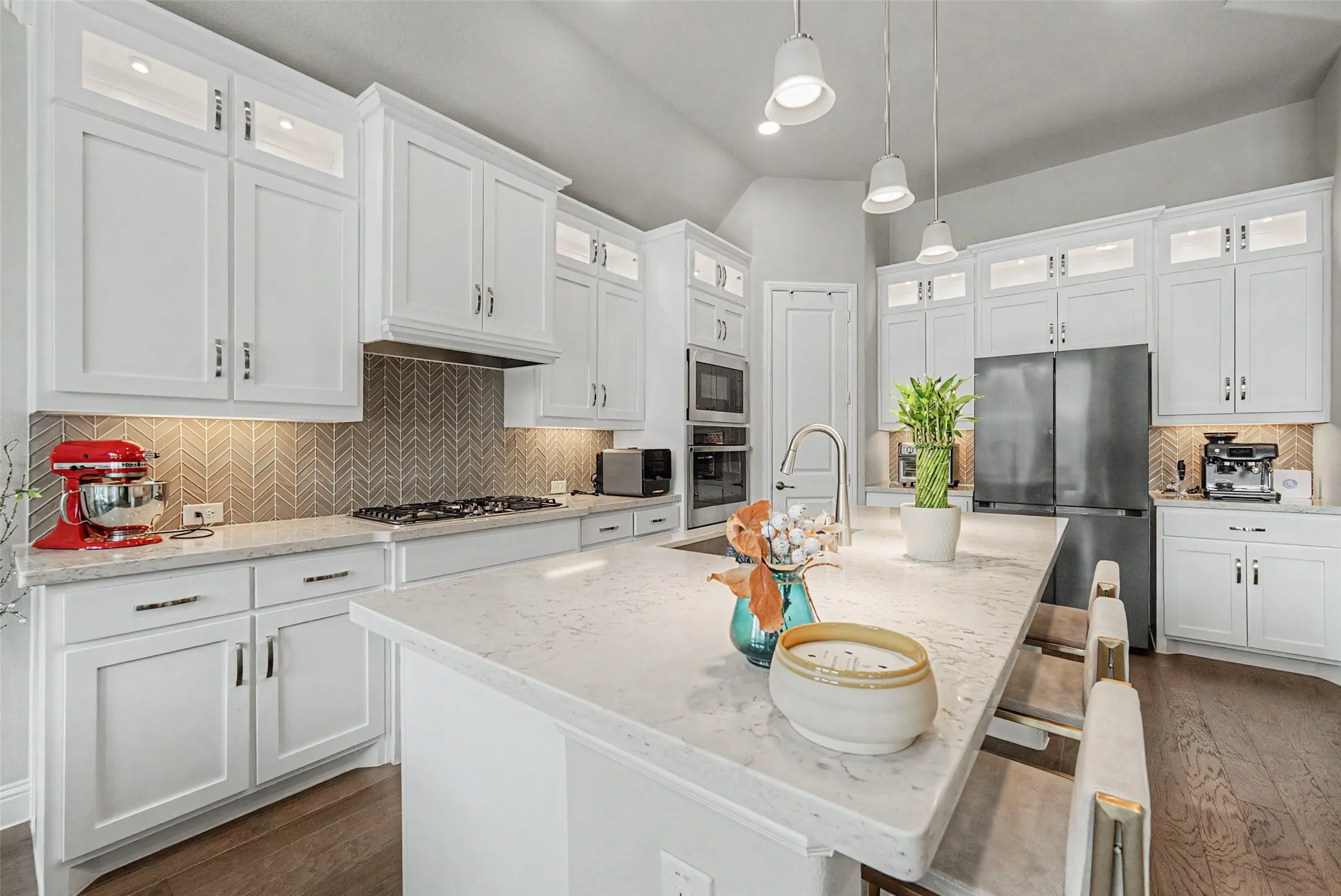 Single Family Residence For Sale in Denton County , 5200 Bradford Green Trail, Flower Mound, Texas 75028, 5 Bedroom, 5 Bathroom, 2 Garage spaces, 3,721 Sqft, built in 2021, mls#21322499, Real Estate Agent in Flower Mound, Homes For Sale in Denton county, Homes For Sale in Flower Mound, Realtor in Flower Mound Texas, Real Estate Brokerage Independent Realty Texas, Luminita Cordes Realtor