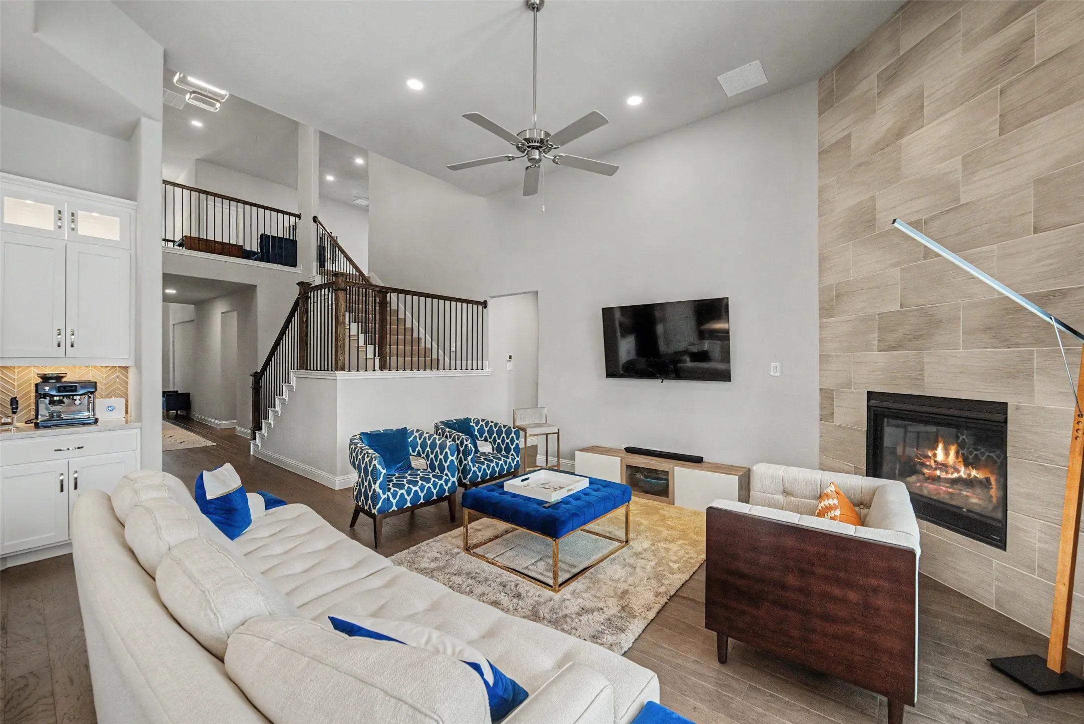 Single Family Residence For Sale in Denton County , 5200 Bradford Green Trail, Flower Mound, Texas 75028, 5 Bedroom, 5 Bathroom, 2 Garage spaces, 3,721 Sqft, built in 2021, mls#21322499, Real Estate Agent in Flower Mound, Homes For Sale in Denton county, Homes For Sale in Flower Mound, Realtor in Flower Mound Texas, Real Estate Brokerage Independent Realty Texas, Luminita Cordes Realtor