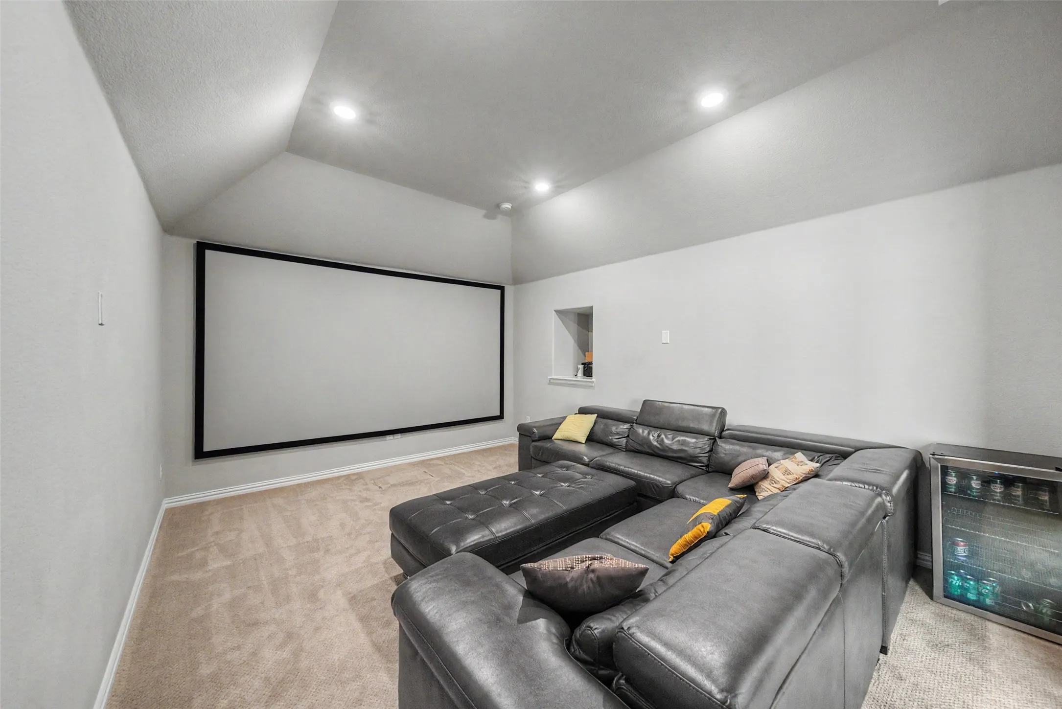 Single Family Residence For Sale in Denton County , 5200 Bradford Green Trail, Flower Mound, Texas 75028, 5 Bedroom, 5 Bathroom, 2 Garage spaces, 3,721 Sqft, built in 2021, mls#21322499, Real Estate Agent in Flower Mound, Homes For Sale in Denton county, Homes For Sale in Flower Mound, Realtor in Flower Mound Texas, Real Estate Brokerage Independent Realty Texas, Luminita Cordes Realtor