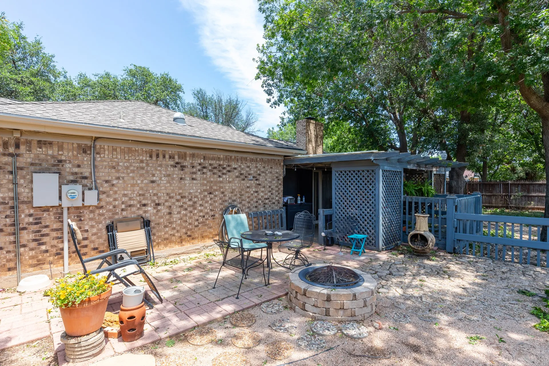 Single Family Residence For Sale in Taylor County , 3702 Santa Monica Drive, Abilene, Texas 79605, 4 Bedroom, 2 Bathroom, 2 Garage spaces, 2,240 Sqft, built in 1977, mls#21323236, Real Estate Agent in Abilene, Homes For Sale in Taylor county, Homes For Sale in Abilene, Realtor in Abilene Texas, Real Estate Brokerage Independent Realty Texas, Luminita Cordes Realtor