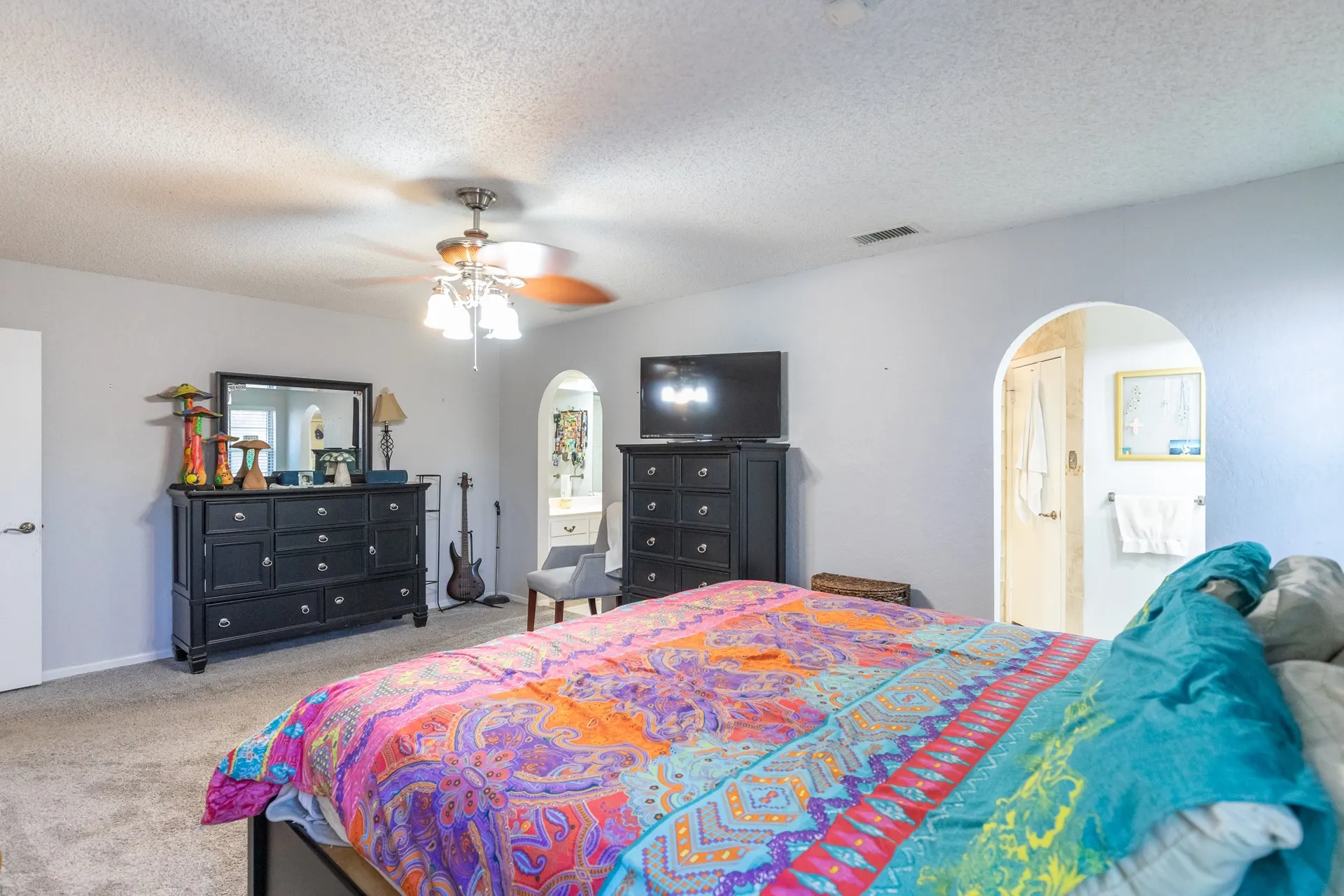 Single Family Residence For Sale in Taylor County , 3702 Santa Monica Drive, Abilene, Texas 79605, 4 Bedroom, 2 Bathroom, 2 Garage spaces, 2,240 Sqft, built in 1977, mls#21323236, Real Estate Agent in Abilene, Homes For Sale in Taylor county, Homes For Sale in Abilene, Realtor in Abilene Texas, Real Estate Brokerage Independent Realty Texas, Luminita Cordes Realtor