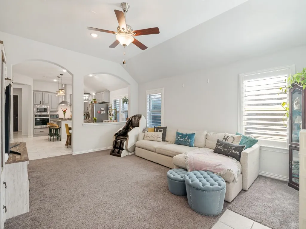 Single Family Residence For Sale in Dallas County , 2718 Bechtol Street, Garland, Texas 75042, 3 Bedroom, 2 Bathroom, 2 Garage spaces, 2,061 Sqft, built in 2019, mls#21323597, Real Estate Agent in Garland, Homes For Sale in Dallas county, Homes For Sale in Garland, Realtor in Garland Texas, Real Estate Brokerage Independent Realty Texas, Luminita Cordes Realtor