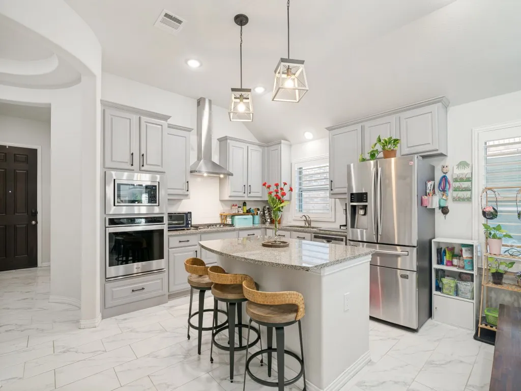 Single Family Residence For Sale in Dallas County , 2718 Bechtol Street, Garland, Texas 75042, 3 Bedroom, 2 Bathroom, 2 Garage spaces, 2,061 Sqft, built in 2019, mls#21323597, Real Estate Agent in Garland, Homes For Sale in Dallas county, Homes For Sale in Garland, Realtor in Garland Texas, Real Estate Brokerage Independent Realty Texas, Luminita Cordes Realtor