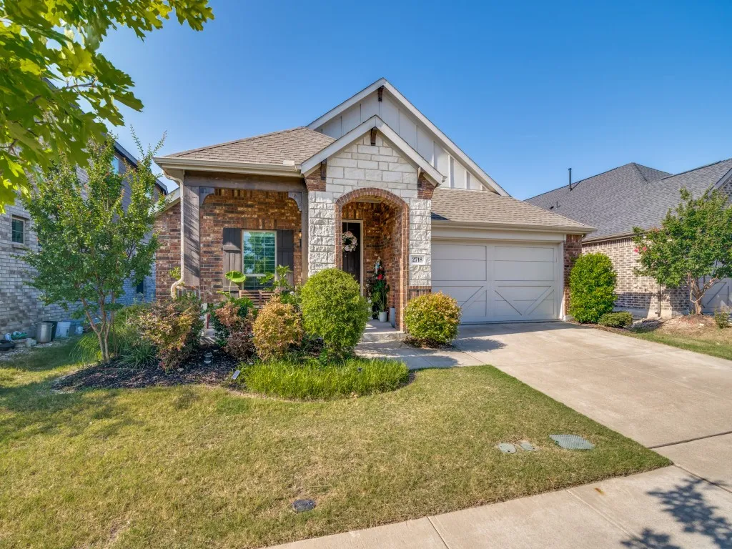 Single Family Residence For Sale in Dallas County , 2718 Bechtol Street, Garland, Texas 75042, 3 Bedroom, 2 Bathroom, 2 Garage spaces, 2,061 Sqft, built in 2019, mls#21323597, Real Estate Agent in Garland, Homes For Sale in Dallas county, Homes For Sale in Garland, Realtor in Garland Texas, Real Estate Brokerage Independent Realty Texas, Luminita Cordes Realtor