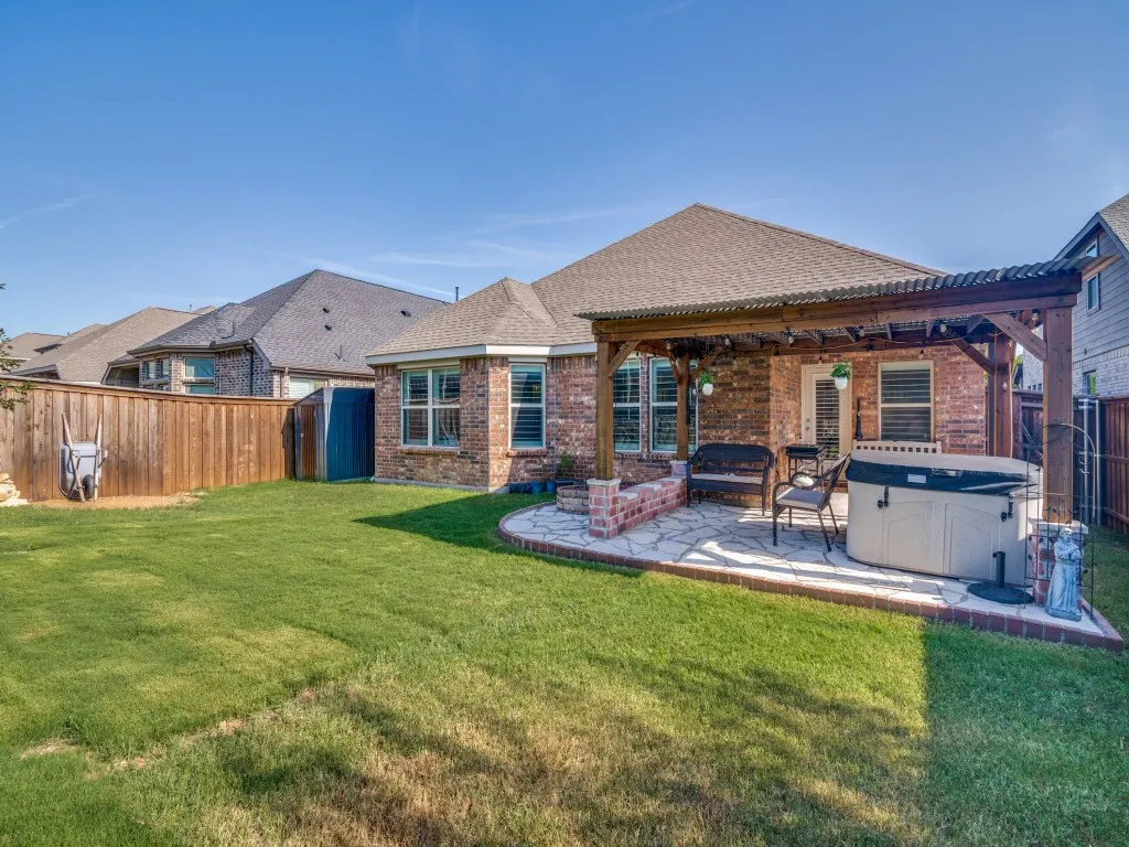 Single Family Residence For Sale in Dallas County , 2718 Bechtol Street, Garland, Texas 75042, 3 Bedroom, 2 Bathroom, 2 Garage spaces, 2,061 Sqft, built in 2019, mls#21323597, Real Estate Agent in Garland, Homes For Sale in Dallas county, Homes For Sale in Garland, Realtor in Garland Texas, Real Estate Brokerage Independent Realty Texas, Luminita Cordes Realtor