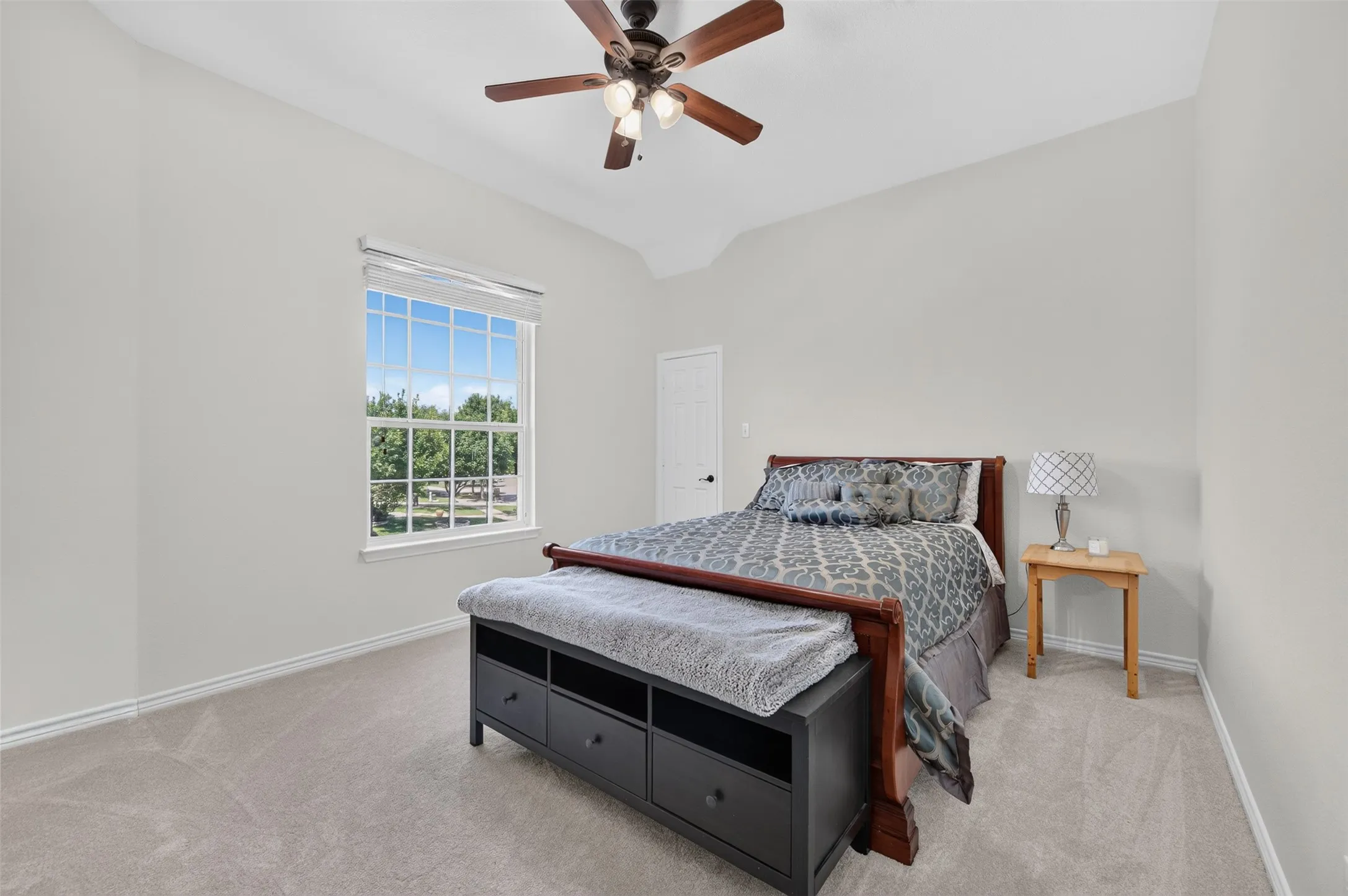 Single Family Residence For Sale in Collin County , 10256 Casetta Drive, Frisco, Texas 75035, 6 Bedroom, 4 Bathroom, 3 Garage spaces, 4,360 Sqft, built in 2011, mls#21310780, Real Estate Agent in Frisco, Homes For Sale in Collin county, Homes For Sale in Frisco, Realtor in Frisco Texas, Real Estate Brokerage Independent Realty Texas, Luminita Cordes Realtor