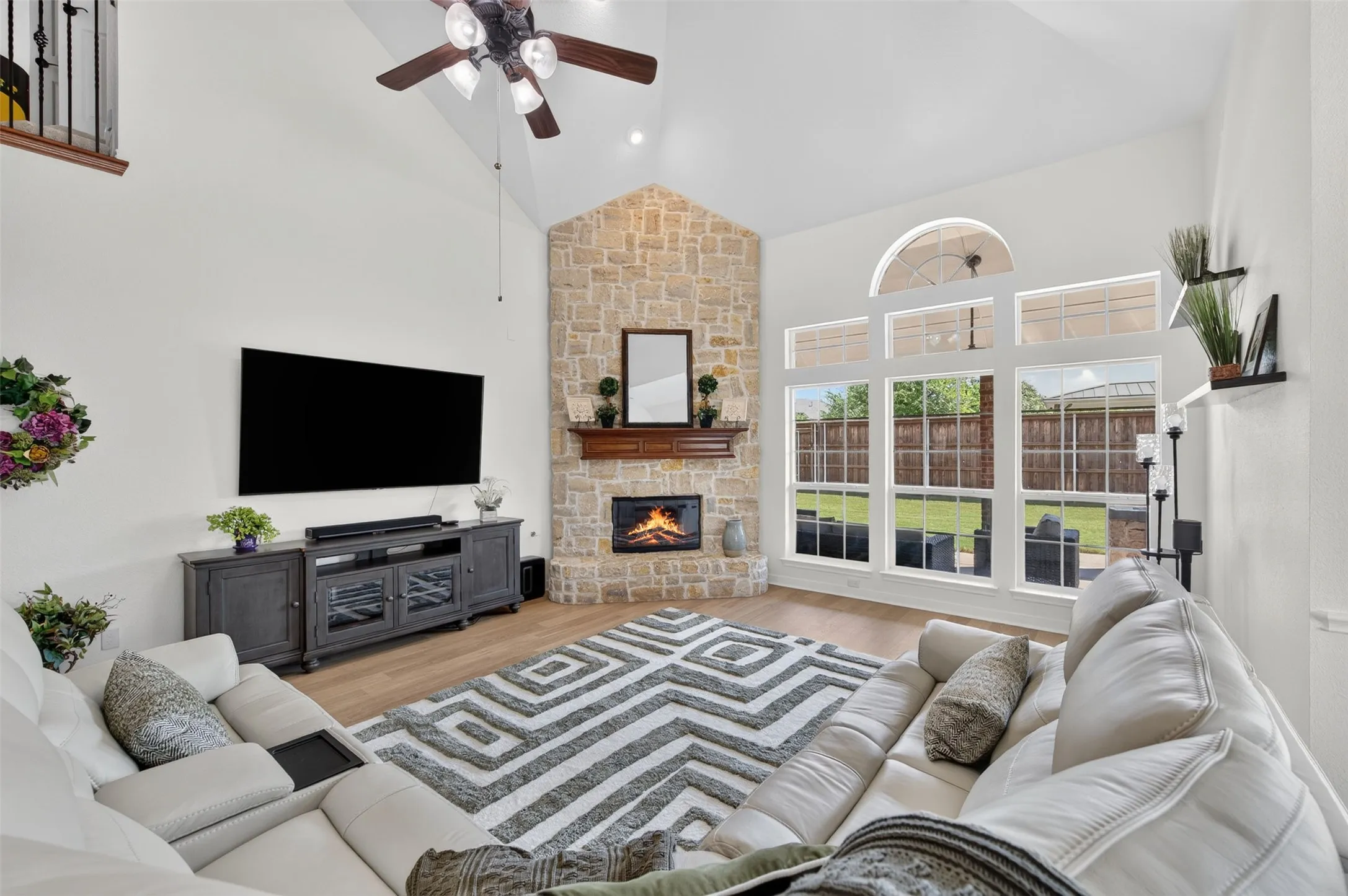 Single Family Residence For Sale in Collin County , 10256 Casetta Drive, Frisco, Texas 75035, 6 Bedroom, 4 Bathroom, 3 Garage spaces, 4,360 Sqft, built in 2011, mls#21310780, Real Estate Agent in Frisco, Homes For Sale in Collin county, Homes For Sale in Frisco, Realtor in Frisco Texas, Real Estate Brokerage Independent Realty Texas, Luminita Cordes Realtor