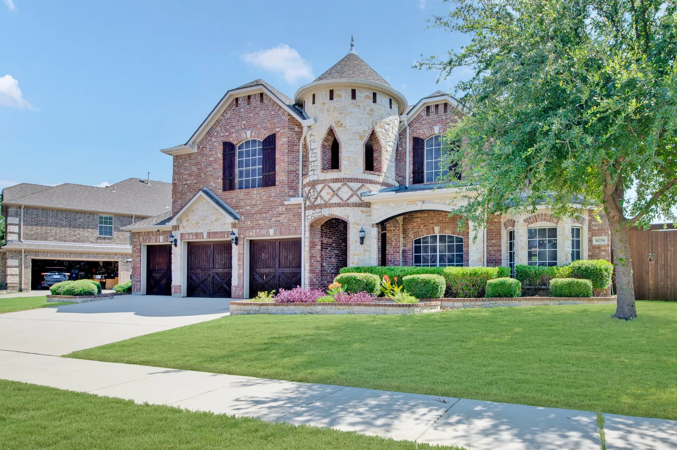 Single Family Residence For Sale in Collin County , 10256 Casetta Drive, Frisco, Texas 75035, 6 Bedroom, 4 Bathroom, 3 Garage spaces, 4,360 Sqft, built in 2011, mls#21310780, Real Estate Agent in Frisco, Homes For Sale in Collin county, Homes For Sale in Frisco, Realtor in Frisco Texas, Real Estate Brokerage Independent Realty Texas, Luminita Cordes Realtor