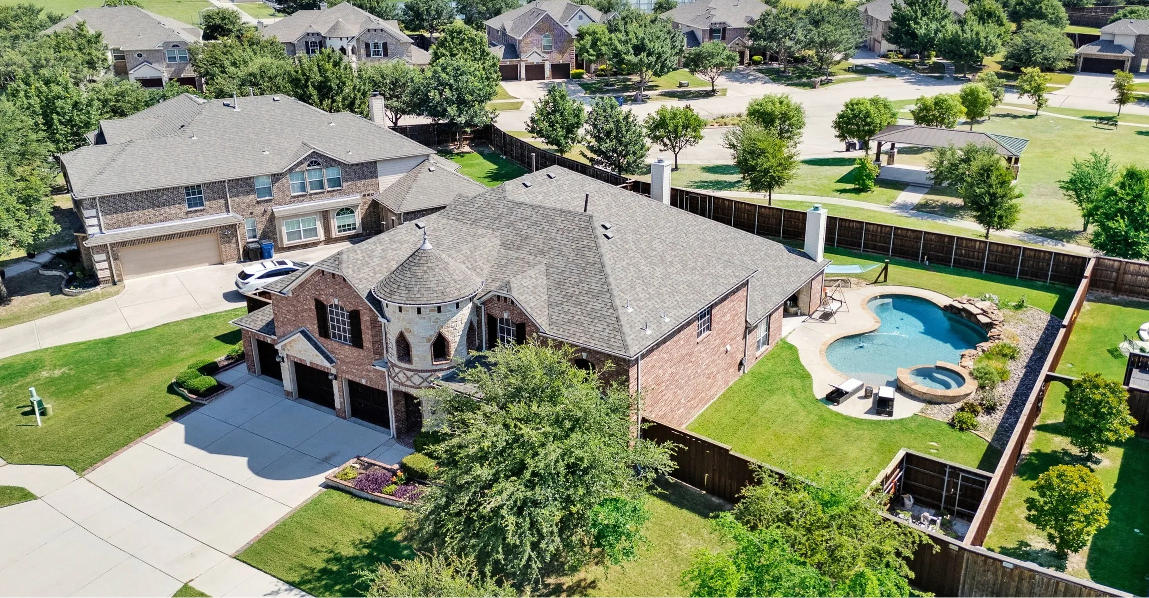 Single Family Residence For Sale in Collin County , 10256 Casetta Drive, Frisco, Texas 75035, 6 Bedroom, 4 Bathroom, 3 Garage spaces, 4,360 Sqft, built in 2011, mls#21310780, Real Estate Agent in Frisco, Homes For Sale in Collin county, Homes For Sale in Frisco, Realtor in Frisco Texas, Real Estate Brokerage Independent Realty Texas, Luminita Cordes Realtor