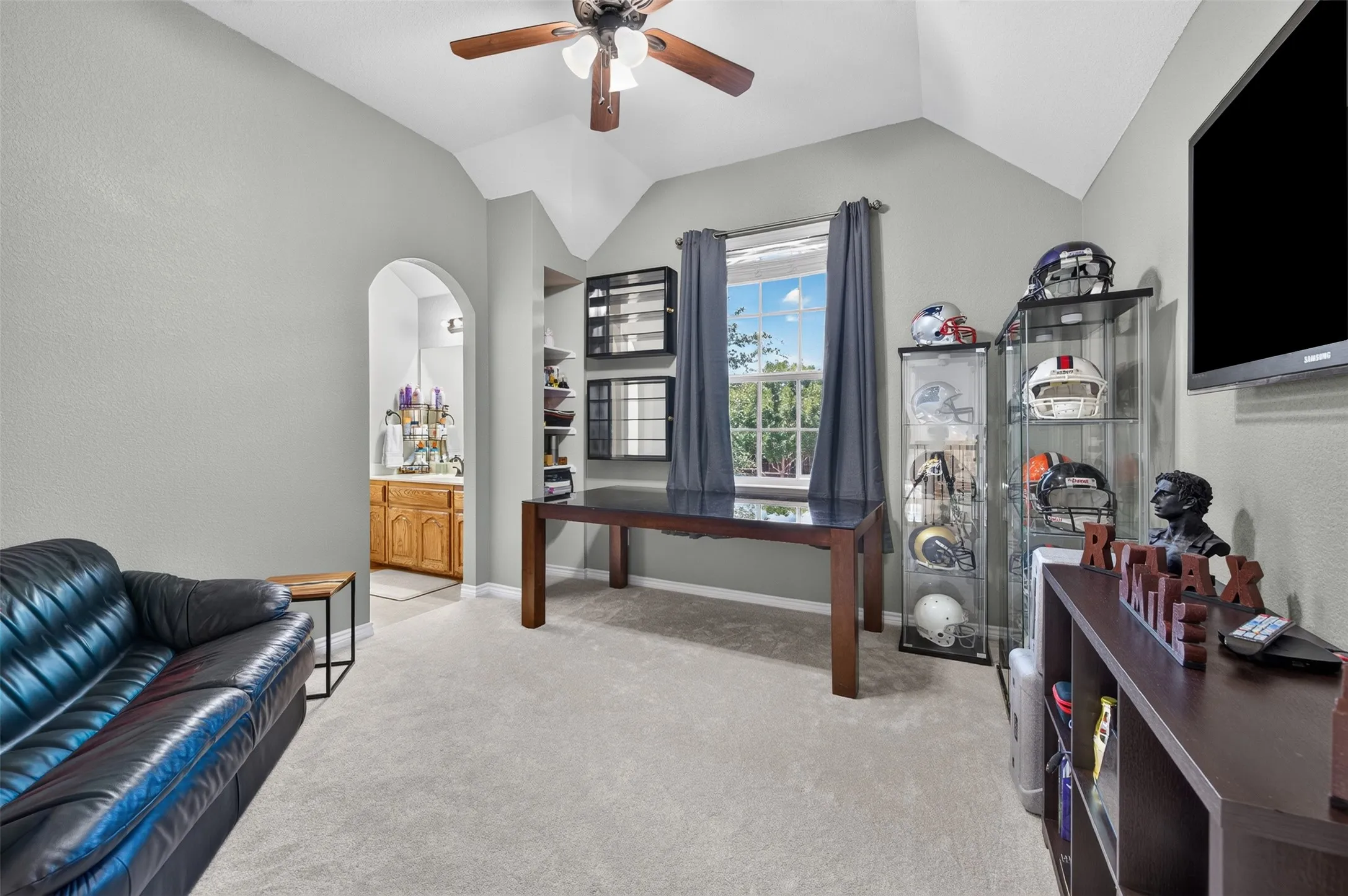 Single Family Residence For Sale in Collin County , 10256 Casetta Drive, Frisco, Texas 75035, 6 Bedroom, 4 Bathroom, 3 Garage spaces, 4,360 Sqft, built in 2011, mls#21310780, Real Estate Agent in Frisco, Homes For Sale in Collin county, Homes For Sale in Frisco, Realtor in Frisco Texas, Real Estate Brokerage Independent Realty Texas, Luminita Cordes Realtor