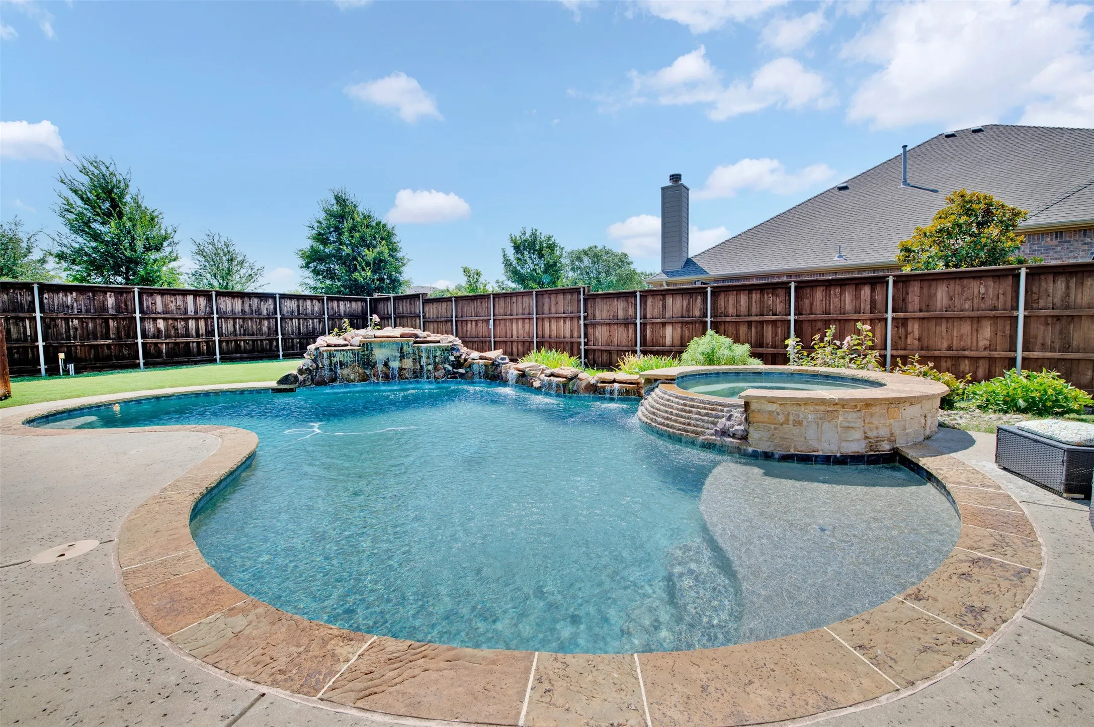 Single Family Residence For Sale in Collin County , 10256 Casetta Drive, Frisco, Texas 75035, 6 Bedroom, 4 Bathroom, 3 Garage spaces, 4,360 Sqft, built in 2011, mls#21310780, Real Estate Agent in Frisco, Homes For Sale in Collin county, Homes For Sale in Frisco, Realtor in Frisco Texas, Real Estate Brokerage Independent Realty Texas, Luminita Cordes Realtor