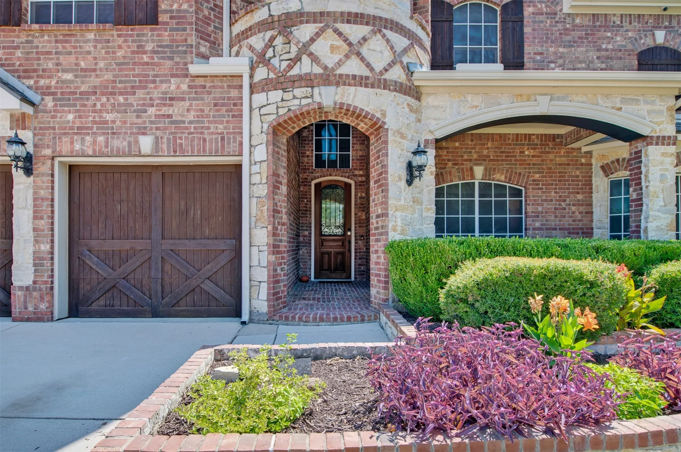 Single Family Residence For Sale in Collin County , 10256 Casetta Drive, Frisco, Texas 75035, 6 Bedroom, 4 Bathroom, 3 Garage spaces, 4,360 Sqft, built in 2011, mls#21310780, Real Estate Agent in Frisco, Homes For Sale in Collin county, Homes For Sale in Frisco, Realtor in Frisco Texas, Real Estate Brokerage Independent Realty Texas, Luminita Cordes Realtor