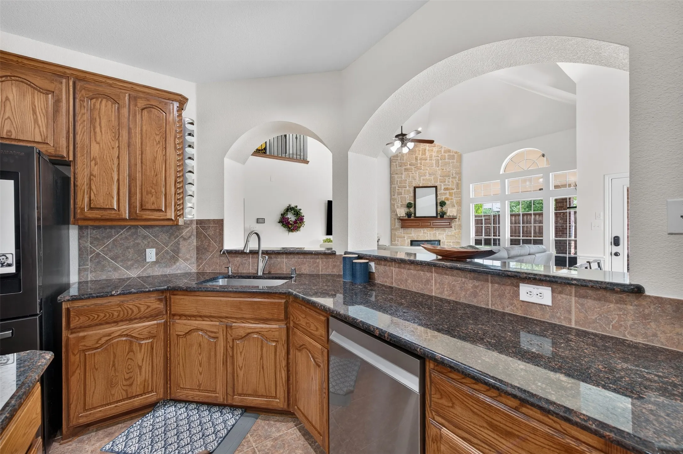 Single Family Residence For Sale in Collin County , 10256 Casetta Drive, Frisco, Texas 75035, 6 Bedroom, 4 Bathroom, 3 Garage spaces, 4,360 Sqft, built in 2011, mls#21310780, Real Estate Agent in Frisco, Homes For Sale in Collin county, Homes For Sale in Frisco, Realtor in Frisco Texas, Real Estate Brokerage Independent Realty Texas, Luminita Cordes Realtor