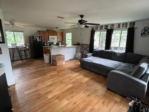 Single Family Residence For Sale in Denton County , 9881 Sycamore Drive, Little Elm, Texas 75068, 2 Bedroom, 2 Bathroom, Garage spaces, 1,176 Sqft, built in 1997, mls#21325052, Real Estate Agent in Little Elm, Homes For Sale in Denton county, Homes For Sale in Little Elm, Realtor in Little Elm Texas, Real Estate Brokerage Independent Realty Texas, Luminita Cordes Realtor