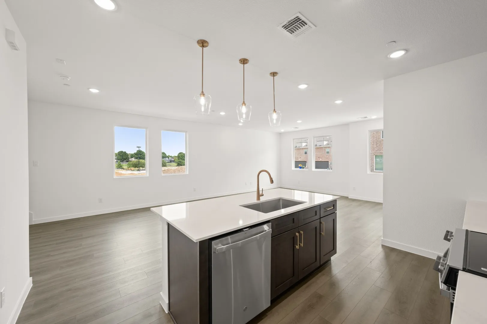 5712 Terrace- Kitchen-4