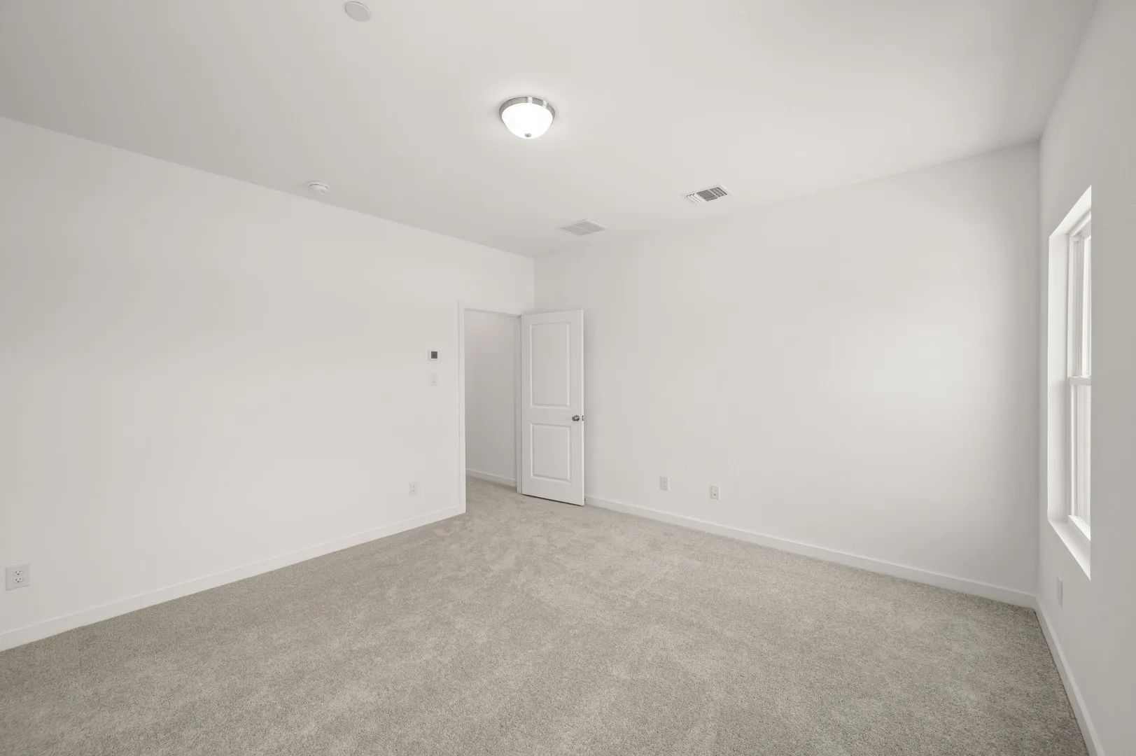 5712 Terrace- Primary Suite-2
