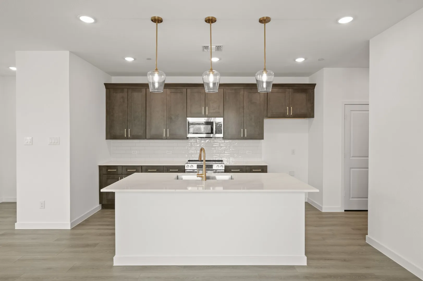 5712 Terrace- Kitchen-1