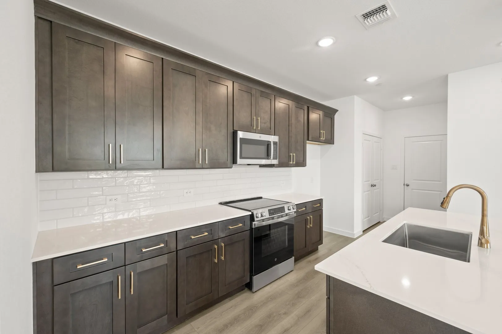 5712 Terrace- Kitchen-5