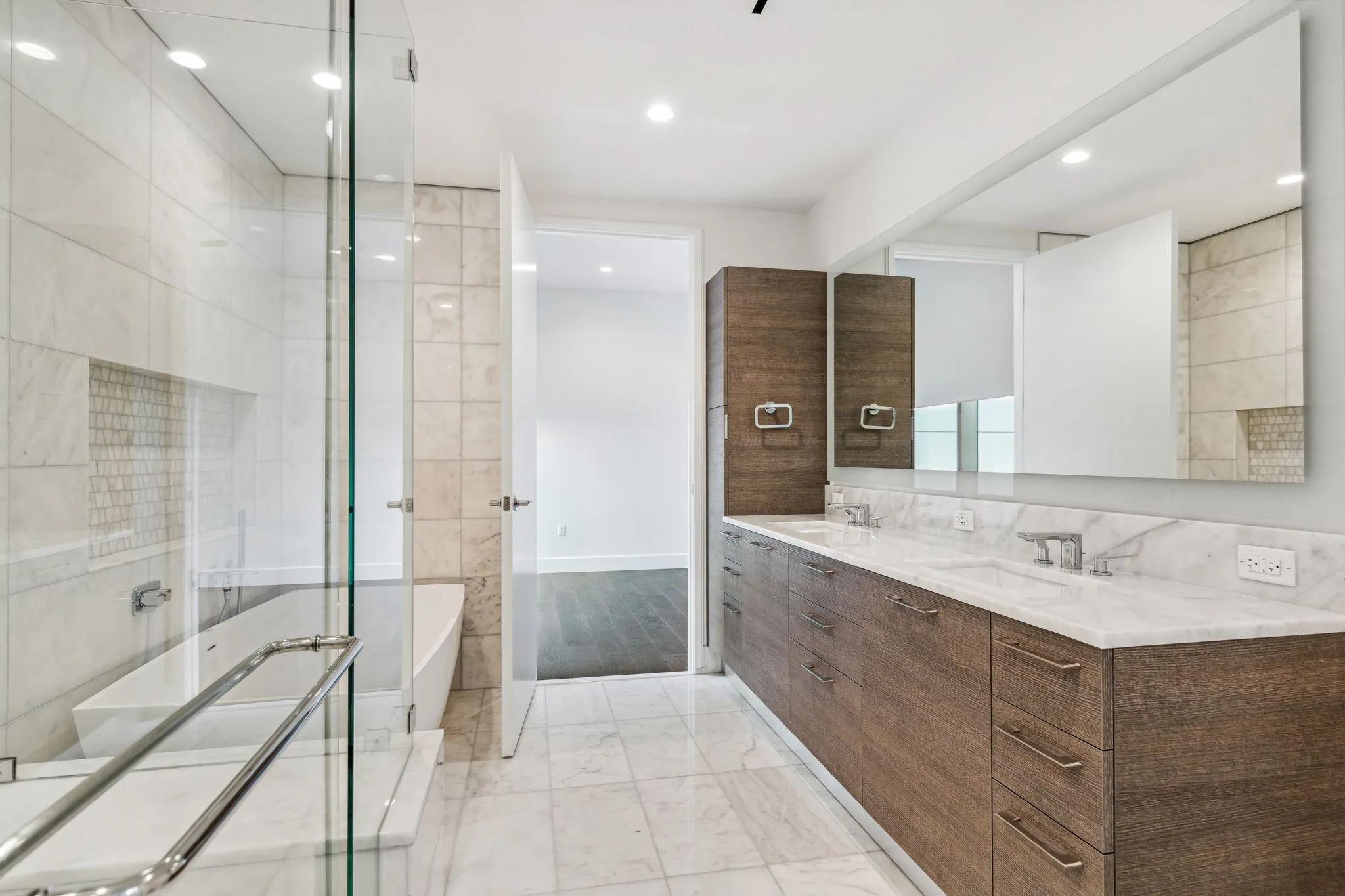 Condominium For Rent in Collin County , 7901 Windrose Avenue 1006, Plano, Texas 75024, 2 Bedrooms, 3 Bathrooms, 2 Garage spaces, 1,769 Sqft, built in 2020, Price $11,500, mls#21324989, Real Estate Agent in Plano, Homes For Rent in Collin county, Homes For Rent in Plano, Realtor in Plano Texas, Real Estate Brokerage Independent Realty Texas, Luminita Cordes Realtor