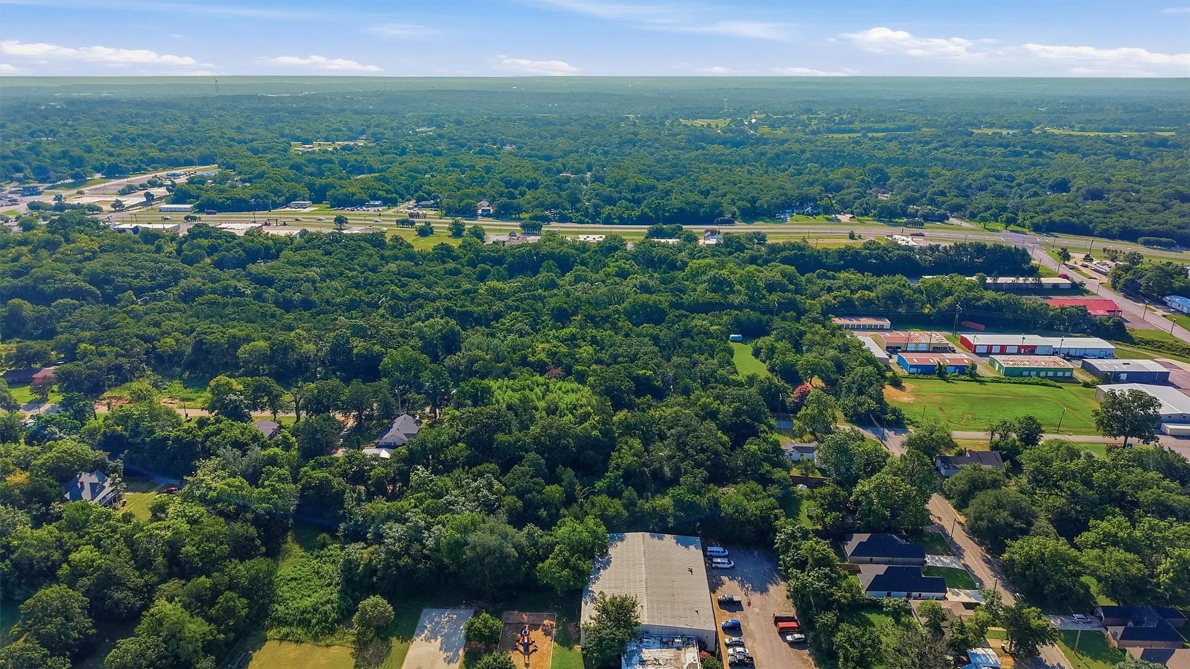 Single Family Residence For Sale in Grayson County , 1917 S Fannin Avenue, Denison, Texas 75020, 0, 0, Garage spaces, 1,727 Sqft, built in 1940, mls#21321415, Real Estate Agent in Denison, Homes For Sale in Grayson county, Homes For Sale in Denison, Realtor in Denison Texas, Real Estate Brokerage Independent Realty Texas, Luminita Cordes Realtor