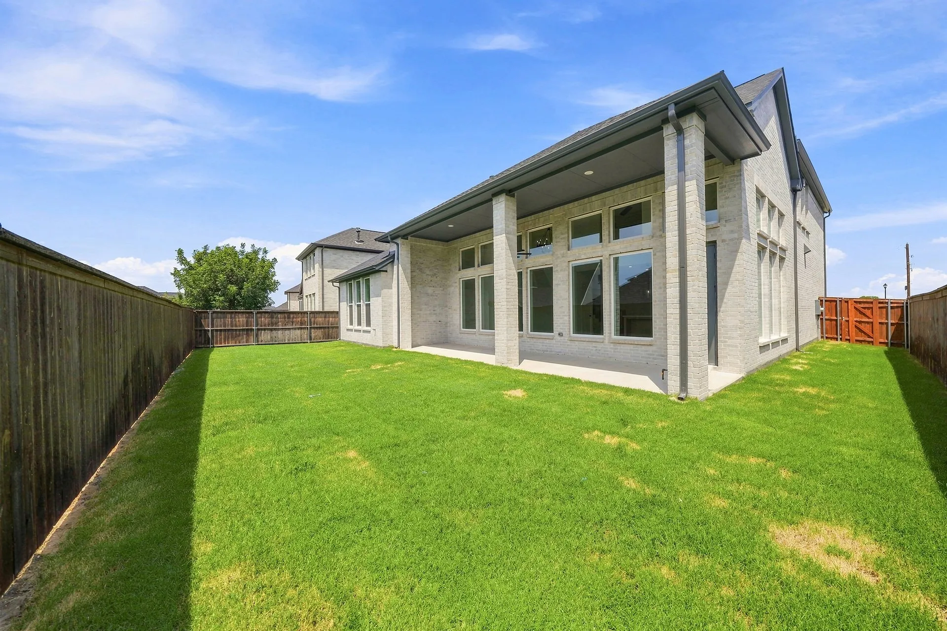 Single Family Residence For Sale in Denton County , 715 Gannon Heights Lane, Frisco, Texas 75033, 5 Bedroom, 5 Bathroom, 3 Garage spaces, 3,843 Sqft, built in 2026, mls#21325099, Real Estate Agent in Frisco, Homes For Sale in Denton county, Homes For Sale in Frisco, Realtor in Frisco Texas, Real Estate Brokerage Independent Realty Texas, Luminita Cordes Realtor