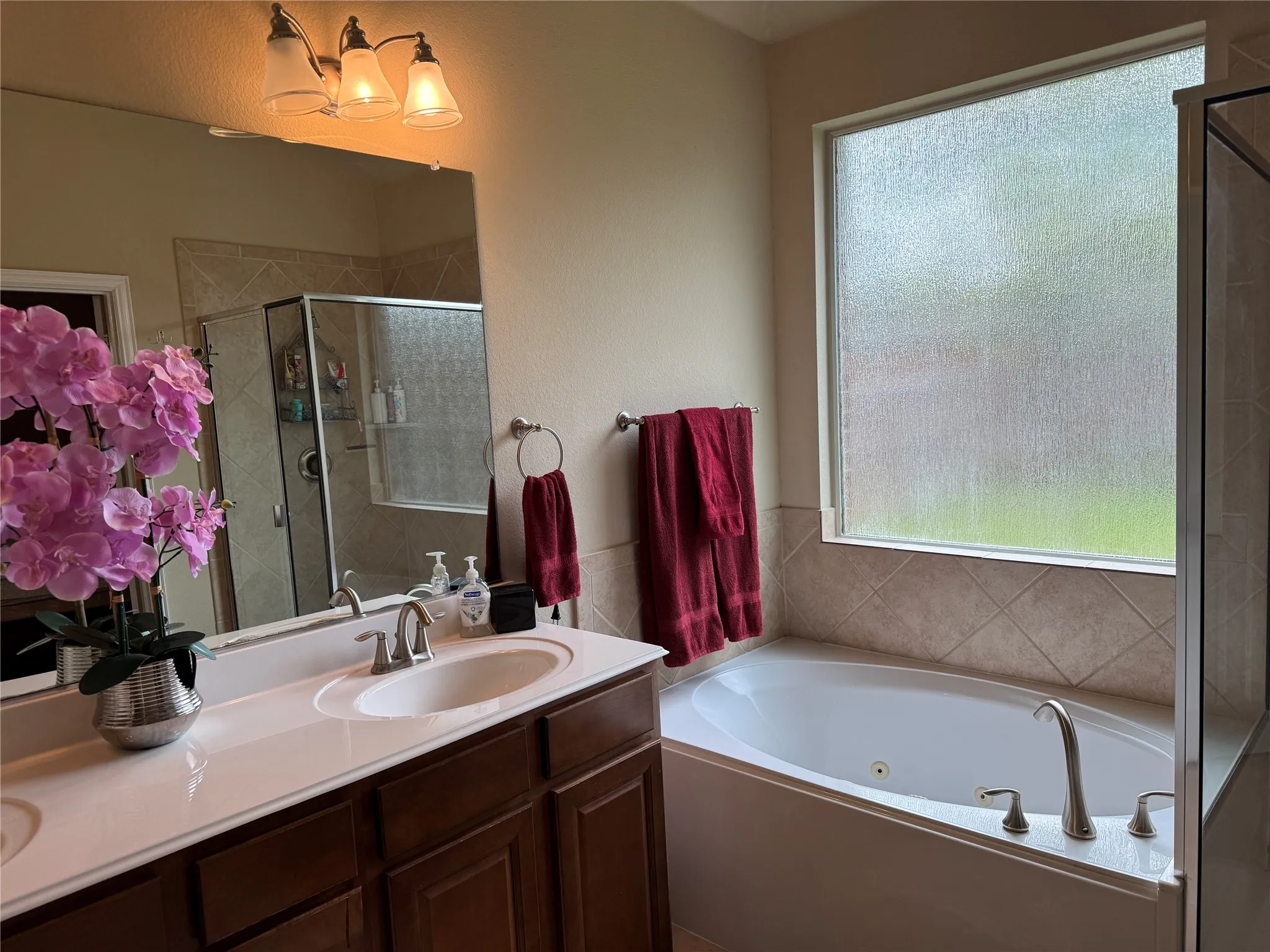 Single Family Residence For Sale in Denton County , 12500 Meadow Landing Drive, Frisco, Texas 75036, 3 Bedroom, 2 Bathroom, 2 Garage spaces, 1,574 Sqft, built in 2009, mls#21325103, Real Estate Agent in Frisco, Homes For Sale in Denton county, Homes For Sale in Frisco, Realtor in Frisco Texas, Real Estate Brokerage Independent Realty Texas, Luminita Cordes Realtor