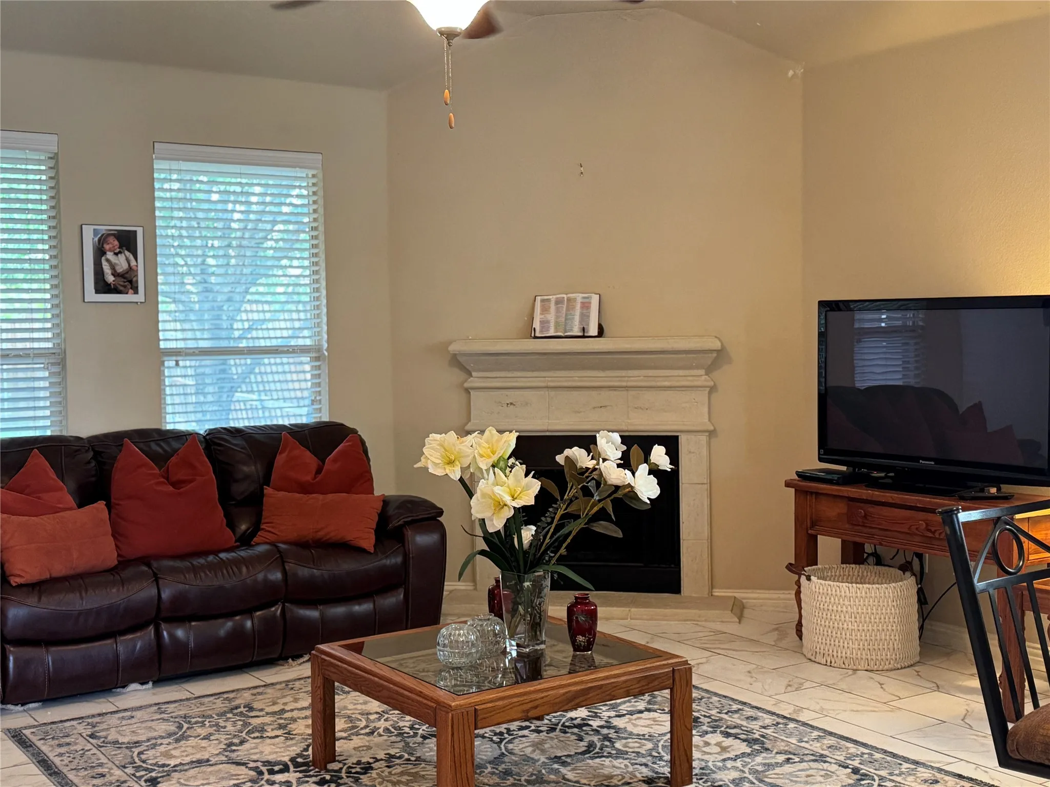 Single Family Residence For Sale in Denton County , 12500 Meadow Landing Drive, Frisco, Texas 75036, 3 Bedroom, 2 Bathroom, 2 Garage spaces, 1,574 Sqft, built in 2009, mls#21325103, Real Estate Agent in Frisco, Homes For Sale in Denton county, Homes For Sale in Frisco, Realtor in Frisco Texas, Real Estate Brokerage Independent Realty Texas, Luminita Cordes Realtor
