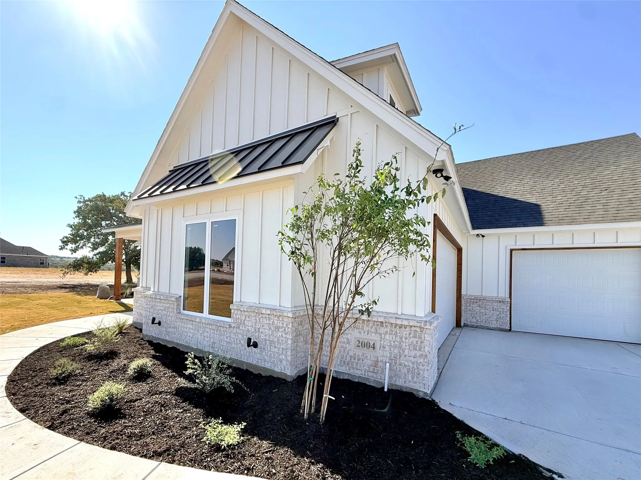 Single Family Residence For Sale in Parker County , 2004 Collin Street, Weatherford, Texas 76085, 4 Bedroom, 2 Bathroom, 3 Garage spaces, 1,897 Sqft, built in 2026, mls#21324273, Real Estate Agent in Weatherford, Homes For Sale in Parker county, Homes For Sale in Weatherford, Realtor in Weatherford Texas, Real Estate Brokerage Independent Realty Texas, Luminita Cordes Realtor