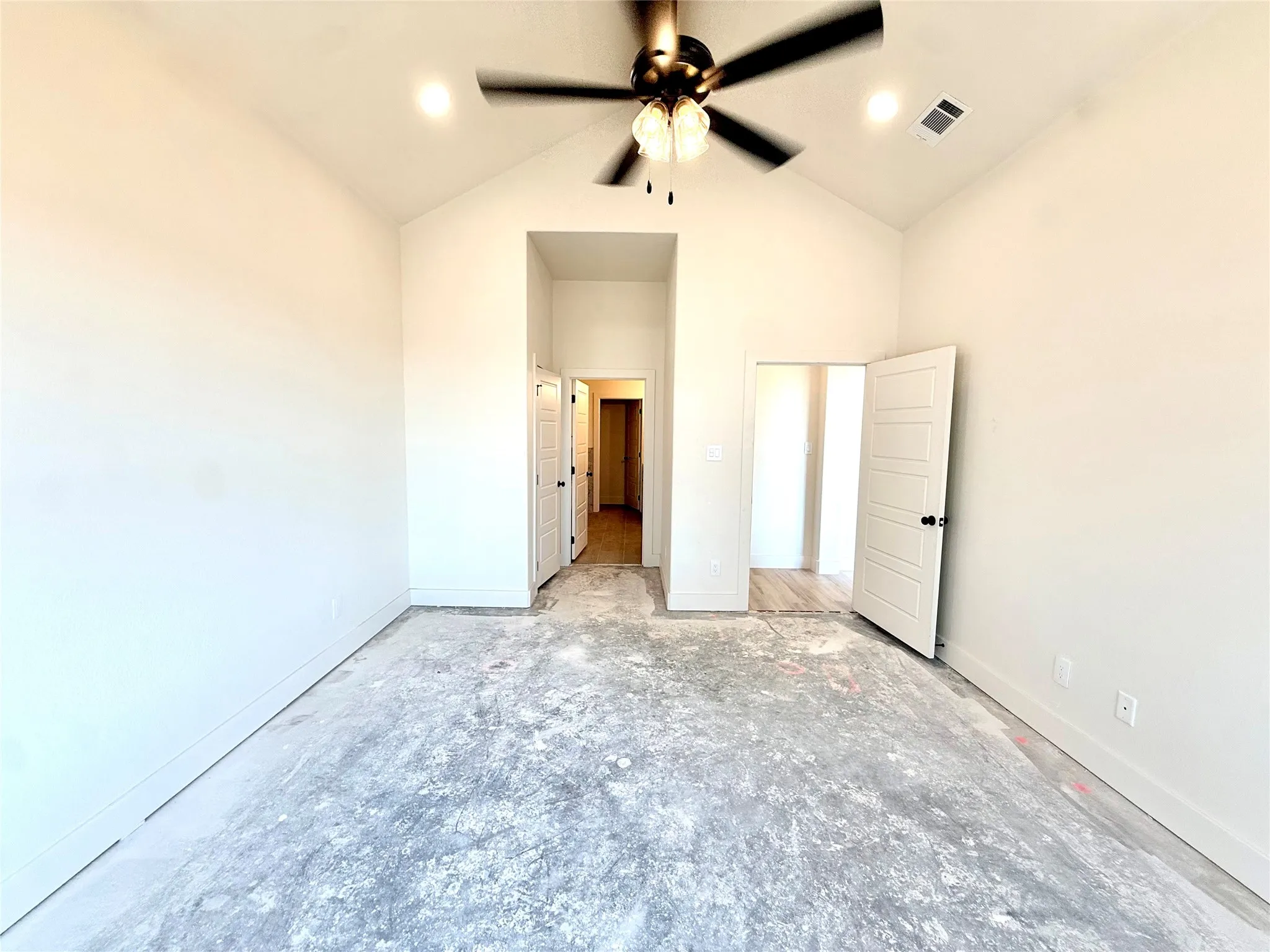 Single Family Residence For Sale in Parker County , 2004 Collin Street, Weatherford, Texas 76085, 4 Bedroom, 2 Bathroom, 3 Garage spaces, 1,897 Sqft, built in 2026, mls#21324273, Real Estate Agent in Weatherford, Homes For Sale in Parker county, Homes For Sale in Weatherford, Realtor in Weatherford Texas, Real Estate Brokerage Independent Realty Texas, Luminita Cordes Realtor