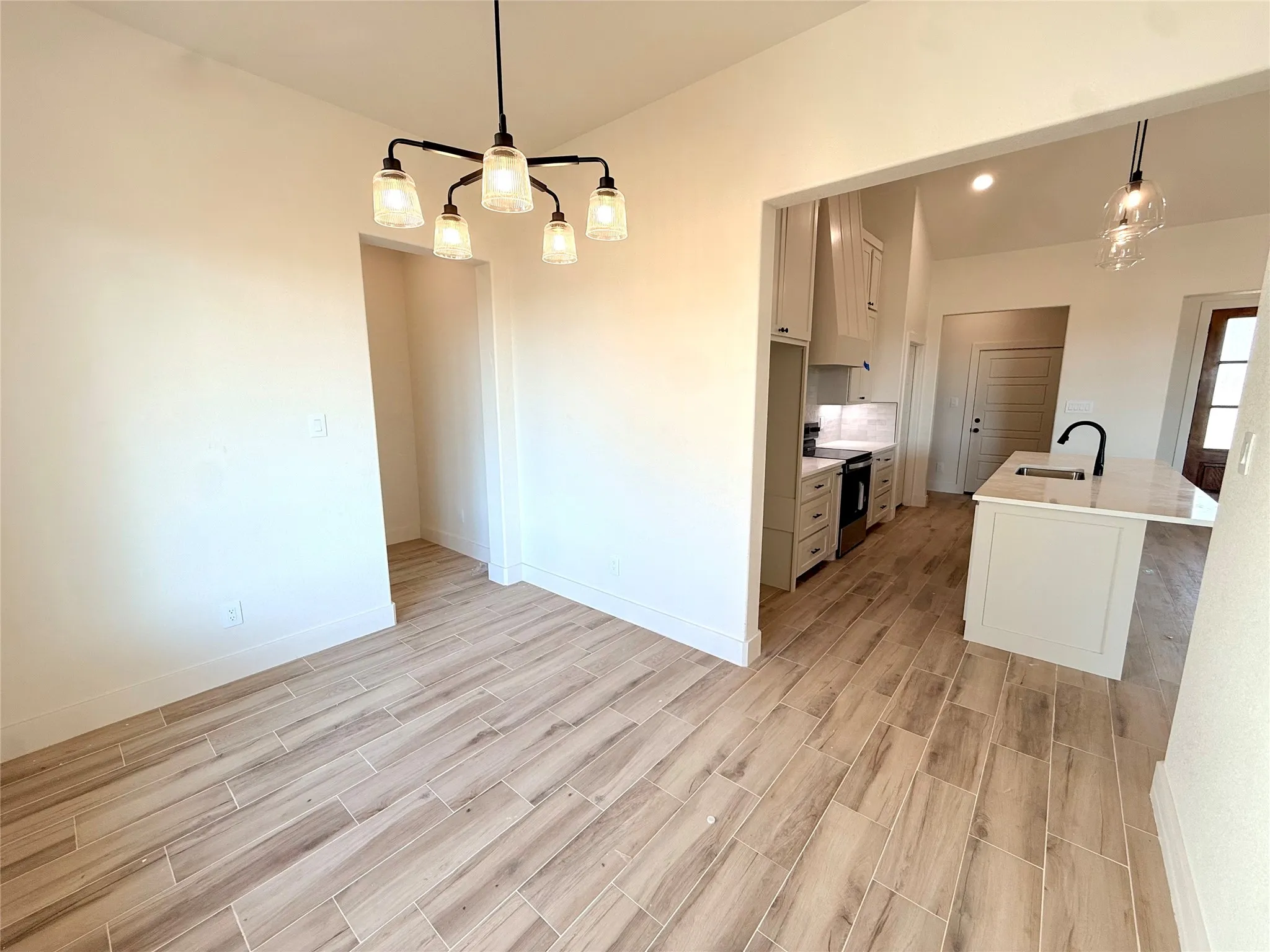 Single Family Residence For Sale in Parker County , 2004 Collin Street, Weatherford, Texas 76085, 4 Bedroom, 2 Bathroom, 3 Garage spaces, 1,897 Sqft, built in 2026, mls#21324273, Real Estate Agent in Weatherford, Homes For Sale in Parker county, Homes For Sale in Weatherford, Realtor in Weatherford Texas, Real Estate Brokerage Independent Realty Texas, Luminita Cordes Realtor