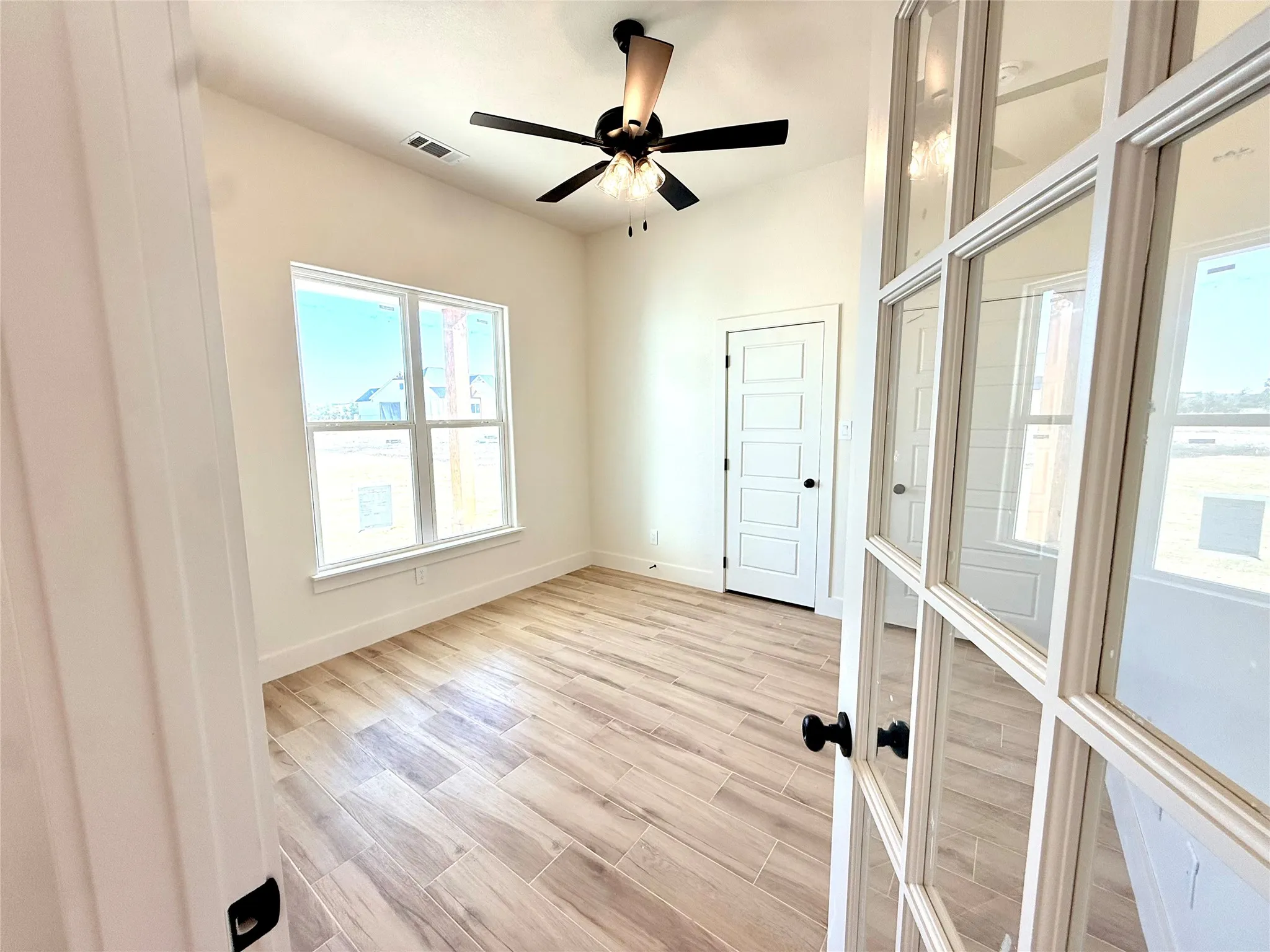 Single Family Residence For Sale in Parker County , 2004 Collin Street, Weatherford, Texas 76085, 4 Bedroom, 2 Bathroom, 3 Garage spaces, 1,897 Sqft, built in 2026, mls#21324273, Real Estate Agent in Weatherford, Homes For Sale in Parker county, Homes For Sale in Weatherford, Realtor in Weatherford Texas, Real Estate Brokerage Independent Realty Texas, Luminita Cordes Realtor