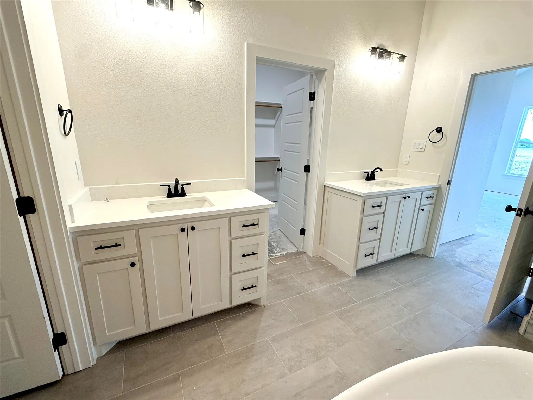 Single Family Residence For Sale in Parker County , 2004 Collin Street, Weatherford, Texas 76085, 4 Bedroom, 2 Bathroom, 3 Garage spaces, 1,897 Sqft, built in 2026, mls#21324273, Real Estate Agent in Weatherford, Homes For Sale in Parker county, Homes For Sale in Weatherford, Realtor in Weatherford Texas, Real Estate Brokerage Independent Realty Texas, Luminita Cordes Realtor