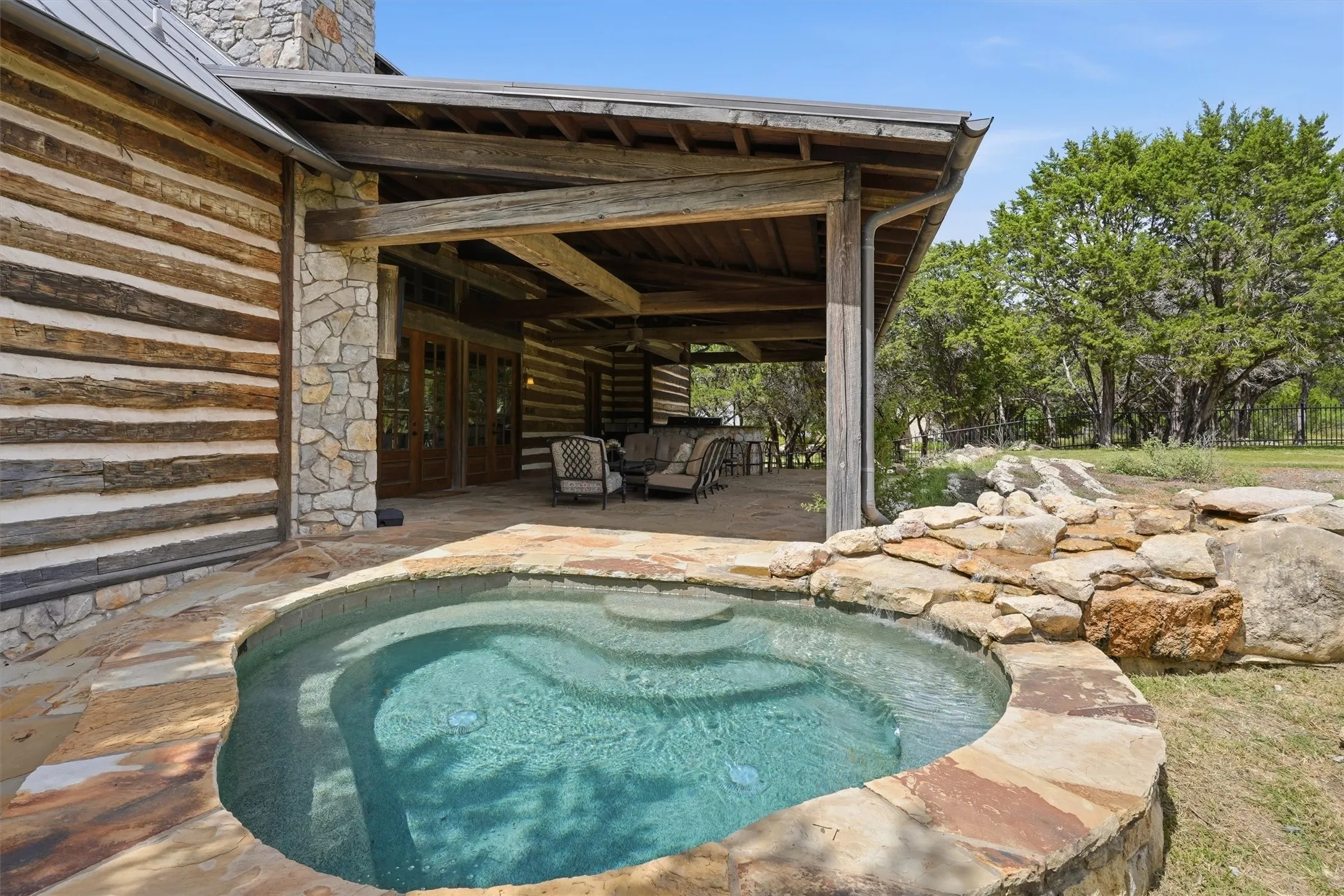 Single Family Residence For Sale in Palo Pinto County , 1046 Grandview Drive, Graford, Texas 76449, 5 Bedrooms, 7 Bathrooms, 1 Garage spaces, 5,321 Sqft, built in 2008, Price $2,000,000, mls#21323097, Real Estate Agent in Graford, Homes For Sale in Palo Pinto county, Homes For Sale in Graford, Realtor in Graford Texas, Real Estate Brokerage Independent Realty Texas, Luminita Cordes Realtor