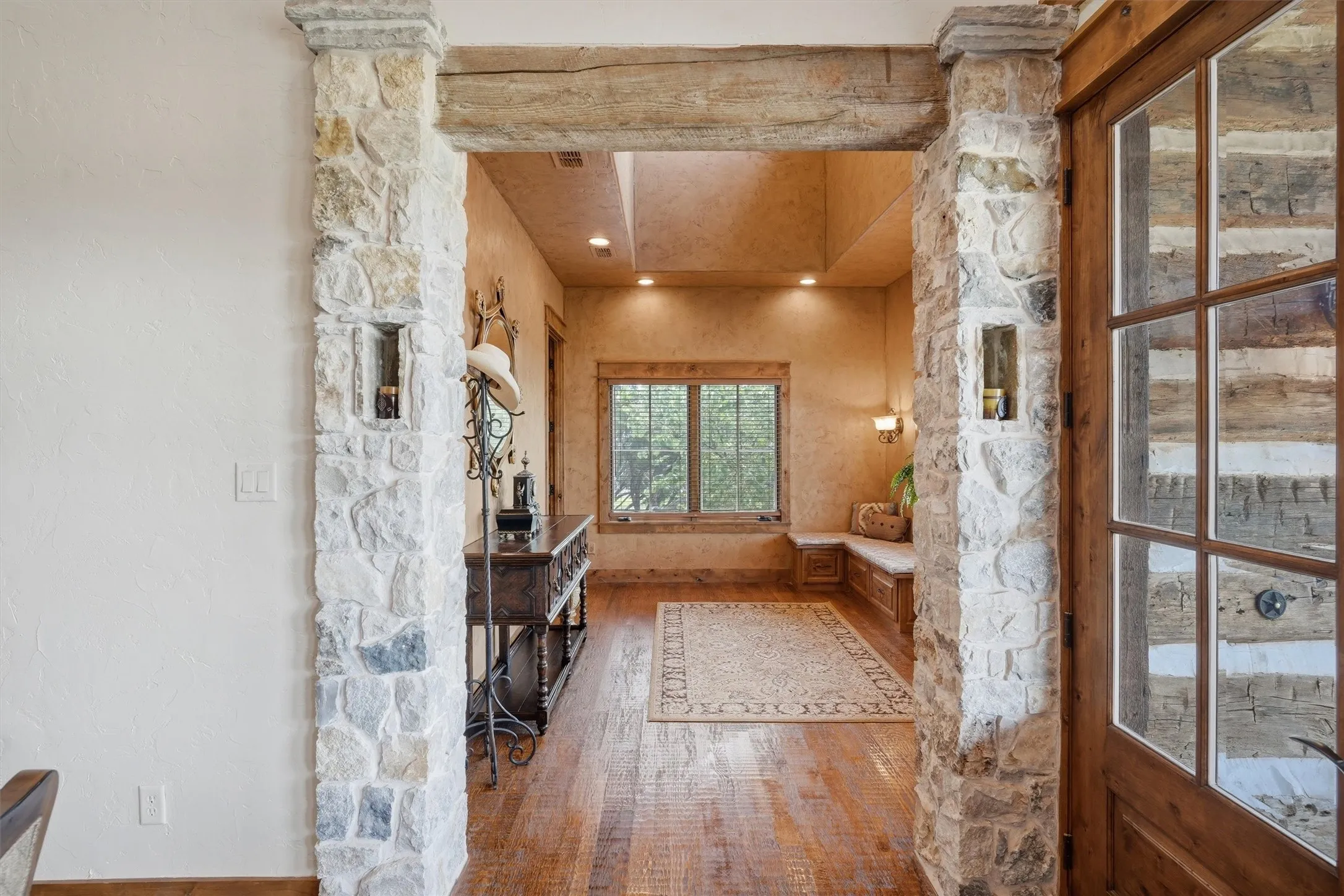 Single Family Residence For Sale in Palo Pinto County , 1046 Grandview Drive, Graford, Texas 76449, 5 Bedrooms, 7 Bathrooms, 1 Garage spaces, 5,321 Sqft, built in 2008, Price $2,000,000, mls#21323097, Real Estate Agent in Graford, Homes For Sale in Palo Pinto county, Homes For Sale in Graford, Realtor in Graford Texas, Real Estate Brokerage Independent Realty Texas, Luminita Cordes Realtor