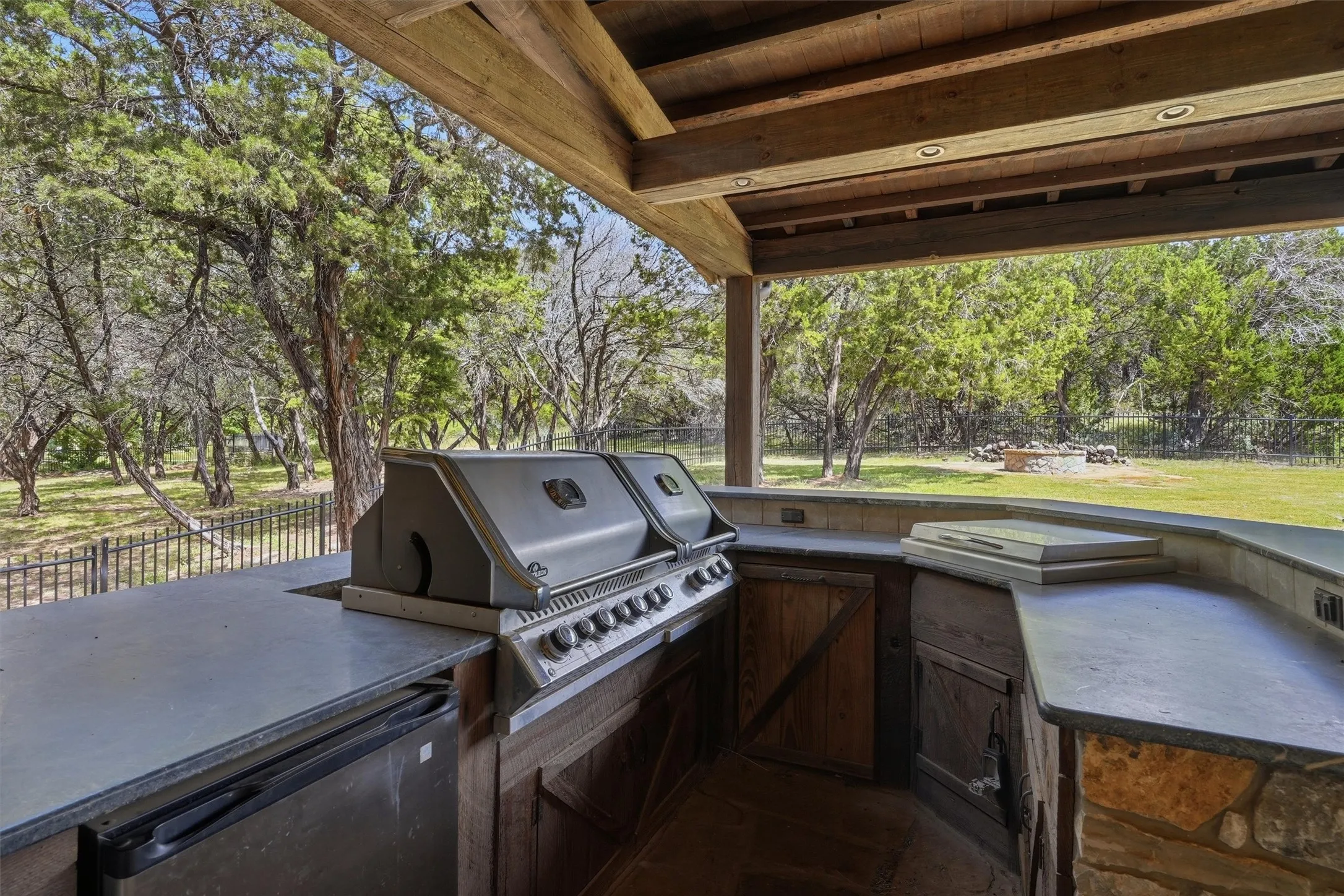 Single Family Residence For Sale in Palo Pinto County , 1046 Grandview Drive, Graford, Texas 76449, 5 Bedrooms, 7 Bathrooms, 1 Garage spaces, 5,321 Sqft, built in 2008, Price $2,000,000, mls#21323097, Real Estate Agent in Graford, Homes For Sale in Palo Pinto county, Homes For Sale in Graford, Realtor in Graford Texas, Real Estate Brokerage Independent Realty Texas, Luminita Cordes Realtor
