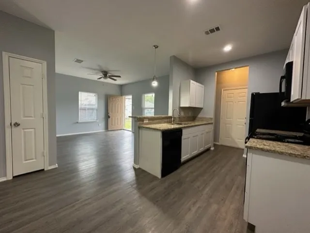 Duplex For Rent in Tarrant County , 7411 Novella Drive, Fort Worth, Texas 76134, 3 Bedroom, 2 Bathroom, 1 Garage spaces, 1,055 Sqft, built in 2018, mls#21325110, Real Estate Agent in Fort Worth, Homes For Rent in Tarrant county, Homes For Rent in Fort Worth, Realtor in Fort Worth Texas, Real Estate Brokerage Independent Realty Texas, Luminita Cordes Realtor