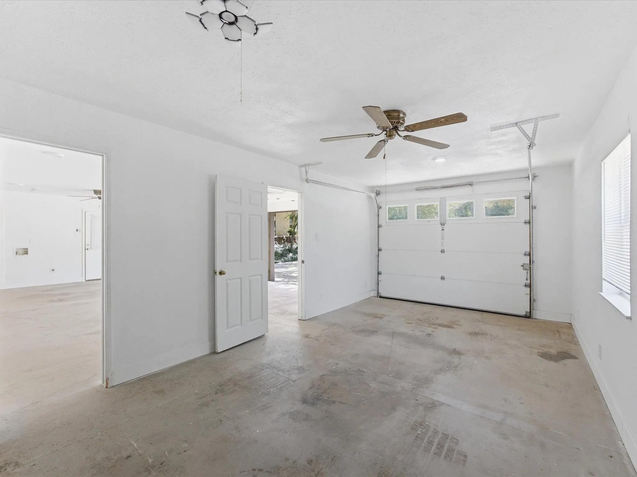 Single Family Residence For Rent in Denton County , 1025 Burchbury Trail, Argyle, Texas 76226, 3 Bedroom, 3 Bathroom, 3 Garage spaces, 4,062 Sqft, built in 1999, mls#21324945, Real Estate Agent in Argyle, Homes For Rent in Denton county, Homes For Rent in Argyle, Realtor in Argyle Texas, Real Estate Brokerage Independent Realty Texas, Luminita Cordes Realtor