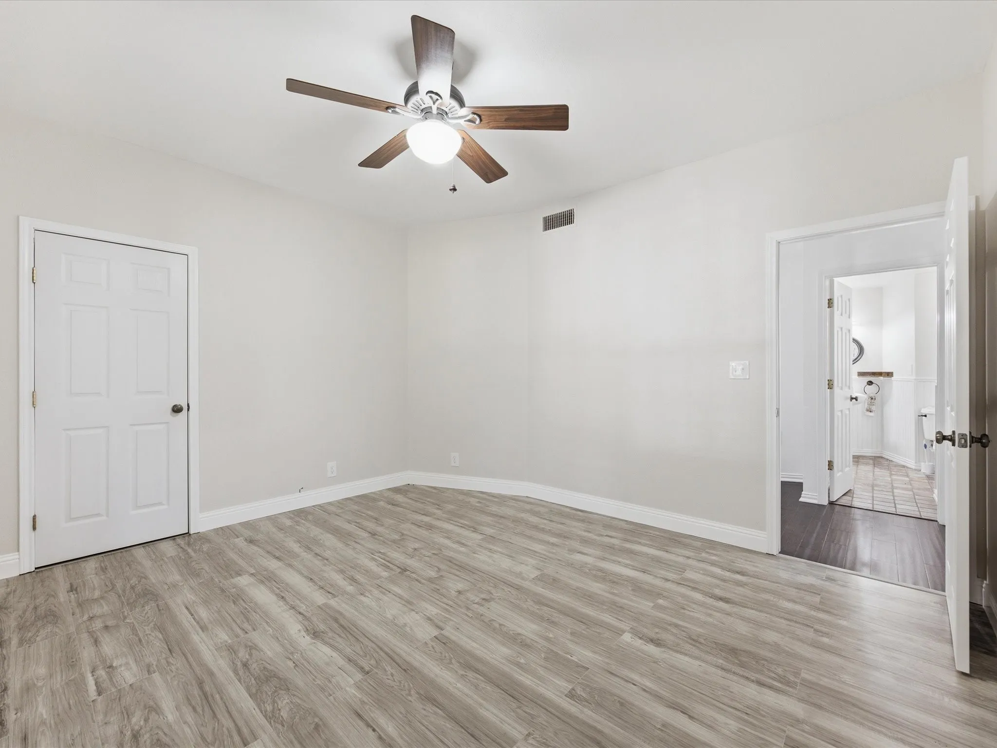 Single Family Residence For Rent in Denton County , 1025 Burchbury Trail, Argyle, Texas 76226, 3 Bedroom, 3 Bathroom, 3 Garage spaces, 4,062 Sqft, built in 1999, mls#21324945, Real Estate Agent in Argyle, Homes For Rent in Denton county, Homes For Rent in Argyle, Realtor in Argyle Texas, Real Estate Brokerage Independent Realty Texas, Luminita Cordes Realtor