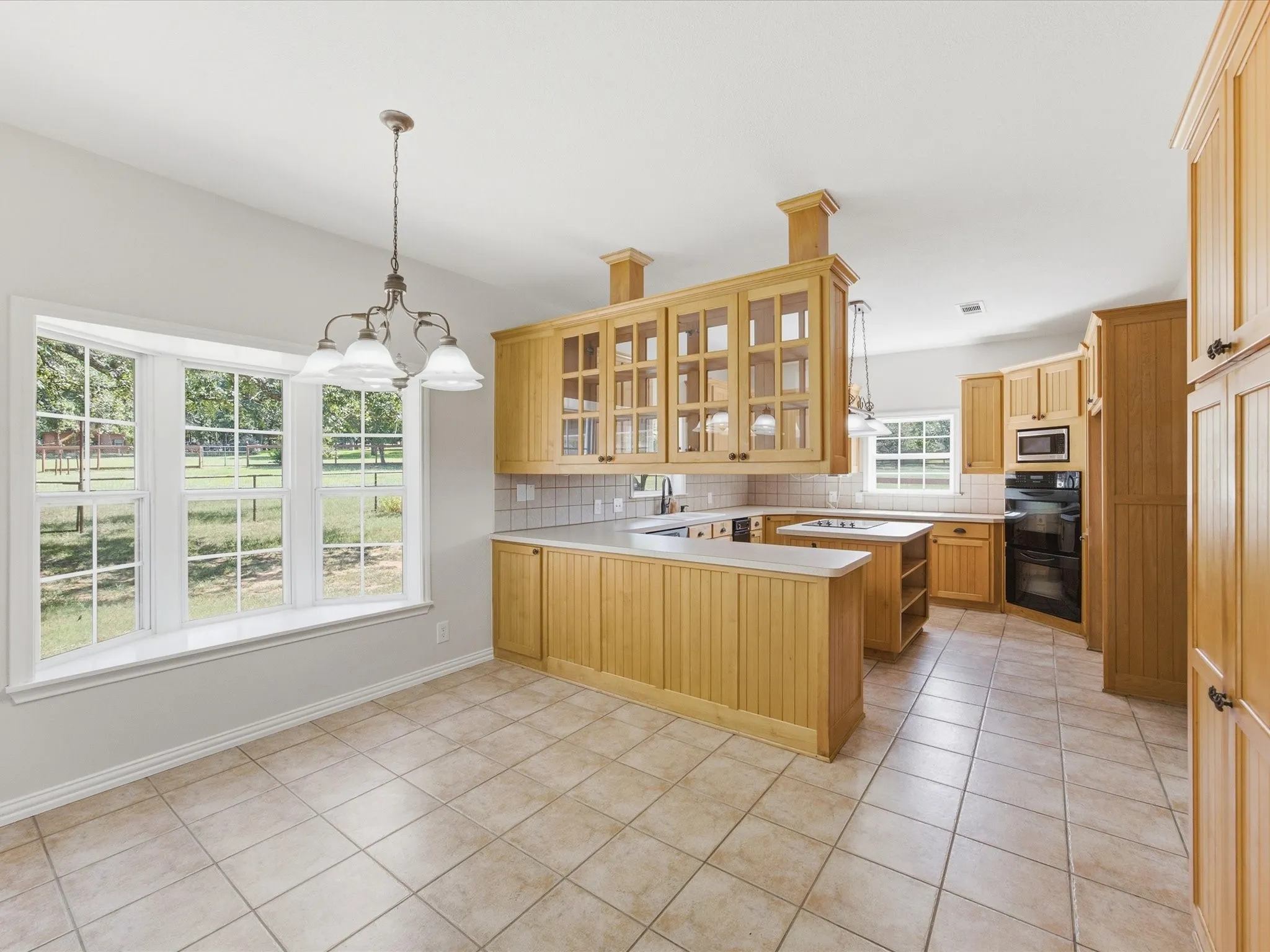 Single Family Residence For Rent in Denton County , 1025 Burchbury Trail, Argyle, Texas 76226, 3 Bedroom, 3 Bathroom, 3 Garage spaces, 4,062 Sqft, built in 1999, mls#21324945, Real Estate Agent in Argyle, Homes For Rent in Denton county, Homes For Rent in Argyle, Realtor in Argyle Texas, Real Estate Brokerage Independent Realty Texas, Luminita Cordes Realtor