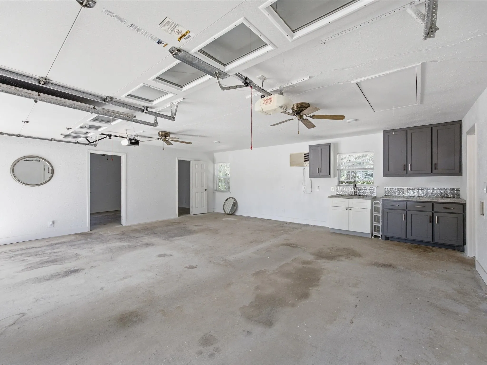 Single Family Residence For Rent in Denton County , 1025 Burchbury Trail, Argyle, Texas 76226, 3 Bedroom, 3 Bathroom, 3 Garage spaces, 4,062 Sqft, built in 1999, mls#21324945, Real Estate Agent in Argyle, Homes For Rent in Denton county, Homes For Rent in Argyle, Realtor in Argyle Texas, Real Estate Brokerage Independent Realty Texas, Luminita Cordes Realtor
