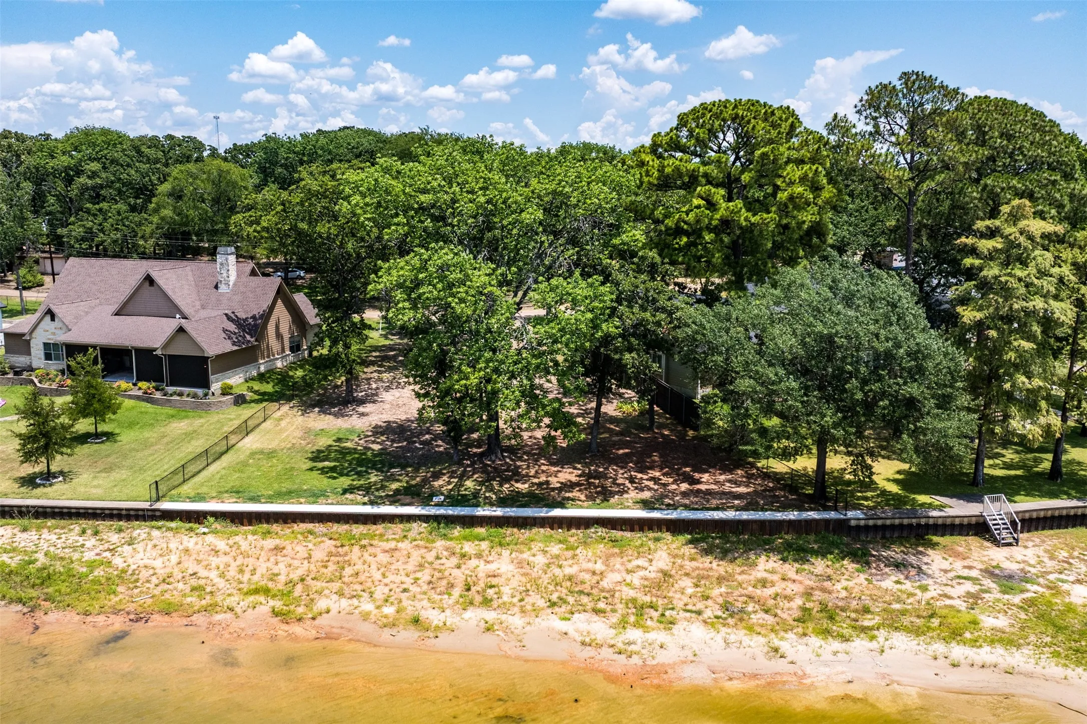 Unimproved Land For Sale in Henderson County , 136 Anderson Lane, Mabank, Texas 75156, 0, 0, Garage spaces, 0 Sqft, built in 0, mls#21321908, Real Estate Agent in Mabank, Homes For Sale in Henderson county, Homes For Sale in Mabank, Realtor in Mabank Texas, Real Estate Brokerage Independent Realty Texas, Luminita Cordes Realtor