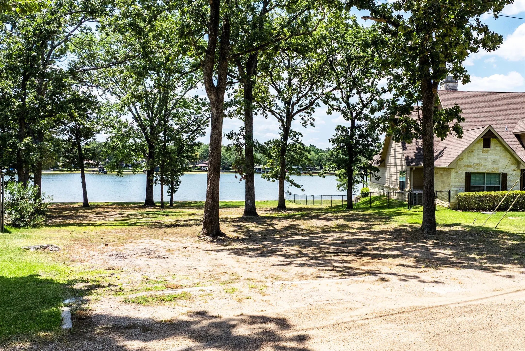 Unimproved Land For Sale in Henderson County , 136 Anderson Lane, Mabank, Texas 75156, 0, 0, Garage spaces, 0 Sqft, built in 0, mls#21321908, Real Estate Agent in Mabank, Homes For Sale in Henderson county, Homes For Sale in Mabank, Realtor in Mabank Texas, Real Estate Brokerage Independent Realty Texas, Luminita Cordes Realtor