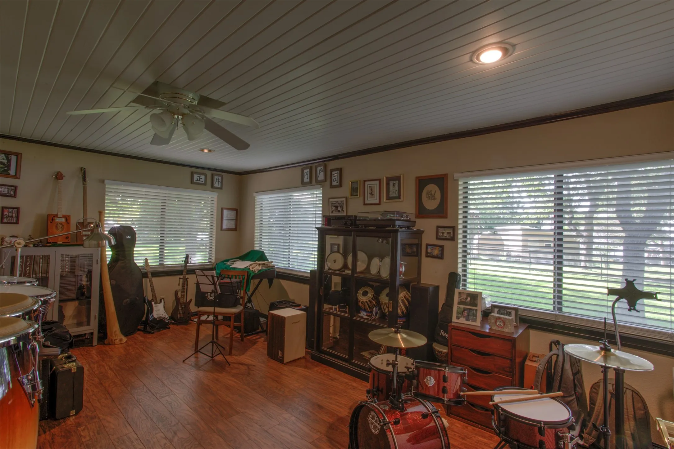 Single Family Residence For Sale in Wise County , 371 County Road 4874, Newark, Texas 76071, 4 Bedroom, 3 Bathroom, 2 Garage spaces, 2,611 Sqft, built in 1985, mls#21322183, Real Estate Agent in Newark, Homes For Sale in Wise county, Homes For Sale in Newark, Realtor in Newark Texas, Real Estate Brokerage Independent Realty Texas, Luminita Cordes Realtor