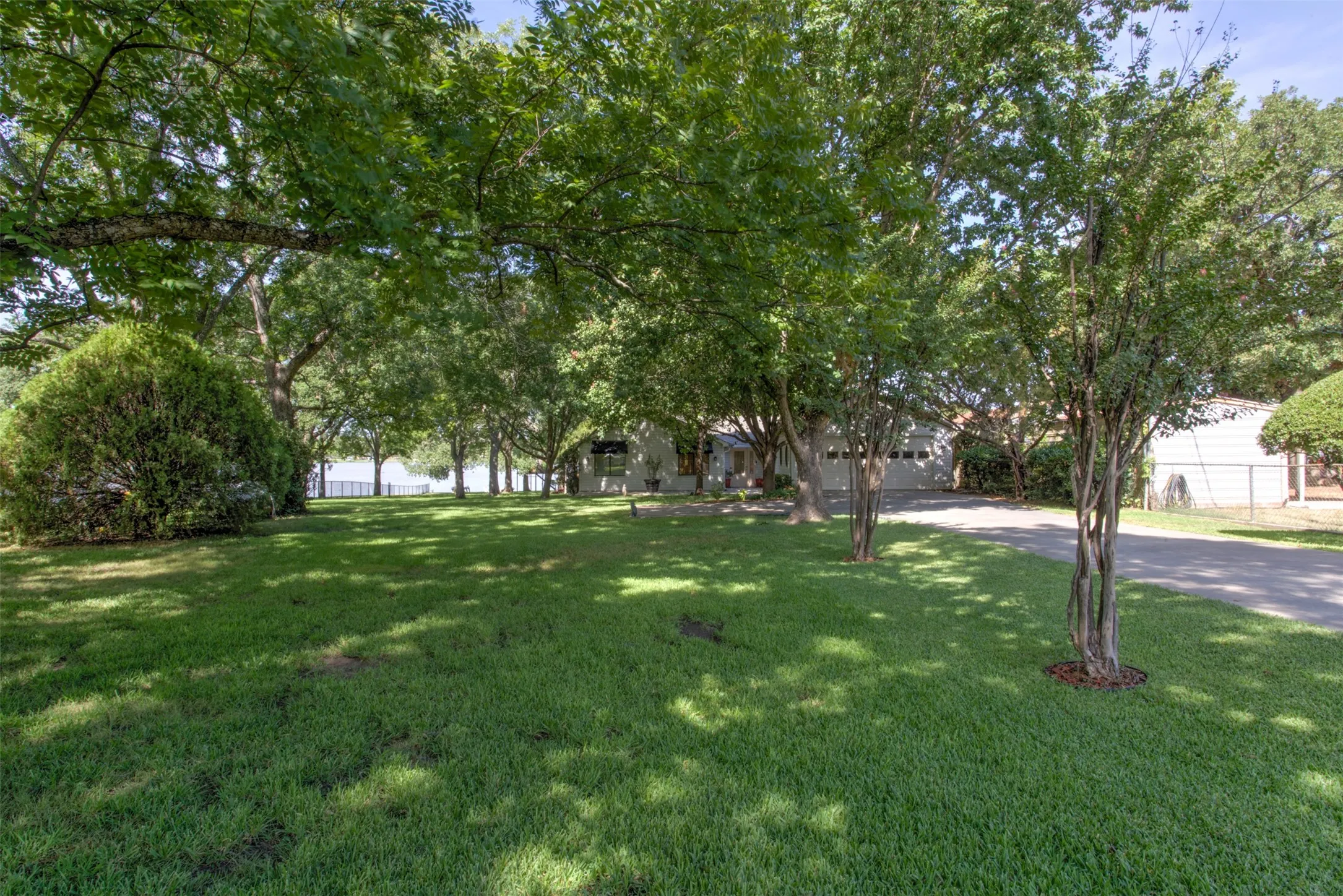 Single Family Residence For Sale in Wise County , 371 County Road 4874, Newark, Texas 76071, 4 Bedroom, 3 Bathroom, 2 Garage spaces, 2,611 Sqft, built in 1985, mls#21322183, Real Estate Agent in Newark, Homes For Sale in Wise county, Homes For Sale in Newark, Realtor in Newark Texas, Real Estate Brokerage Independent Realty Texas, Luminita Cordes Realtor